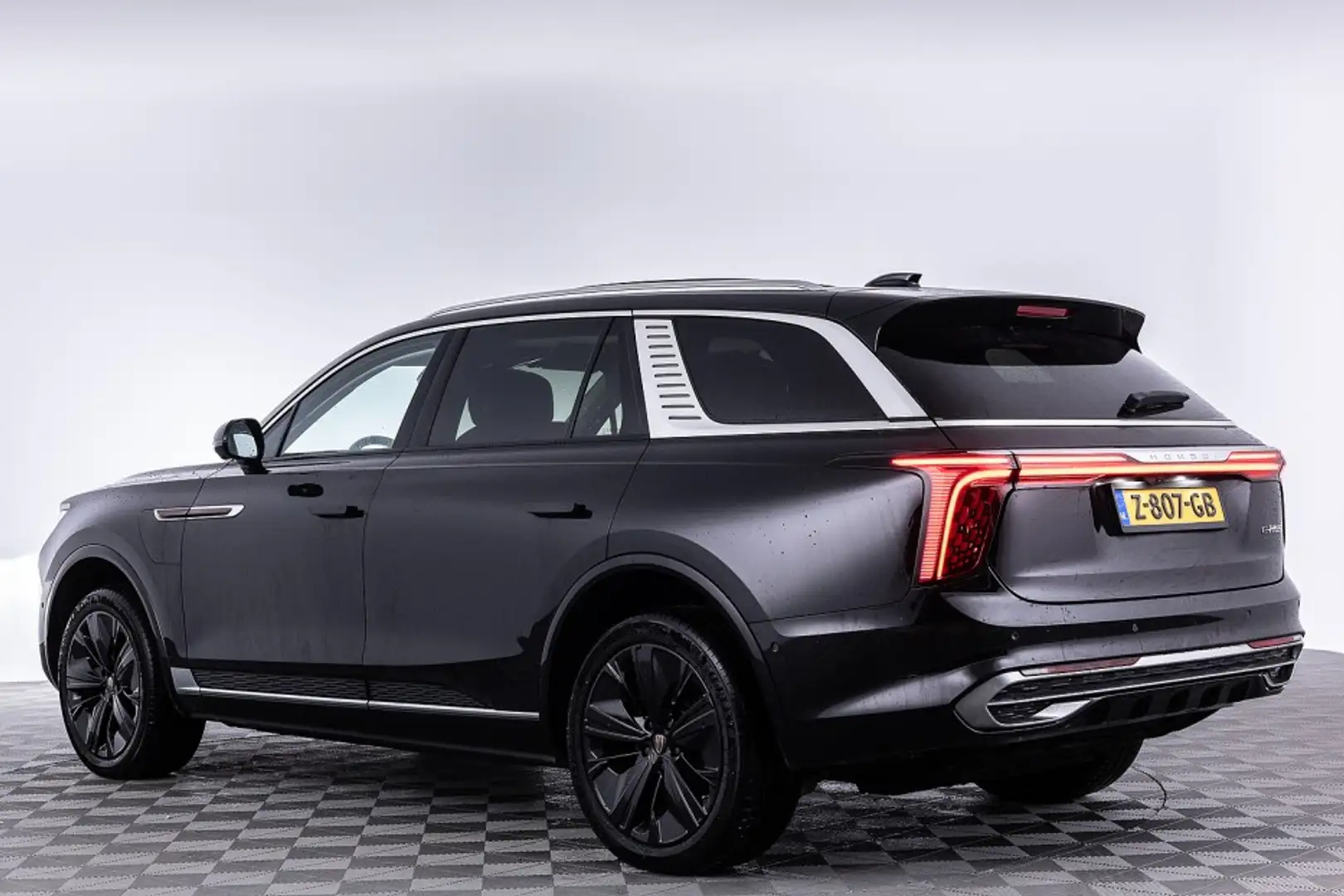 Hongqi E-HS9 President 99 kWh | LUCHTVERING | 6 Persoons | PANO Schwarz - 2