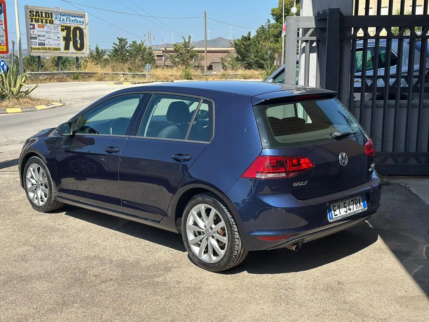 Volkswagen Golf Golf 5p 1.6 tdi Highline 110cv Blu/Azzurro - 2