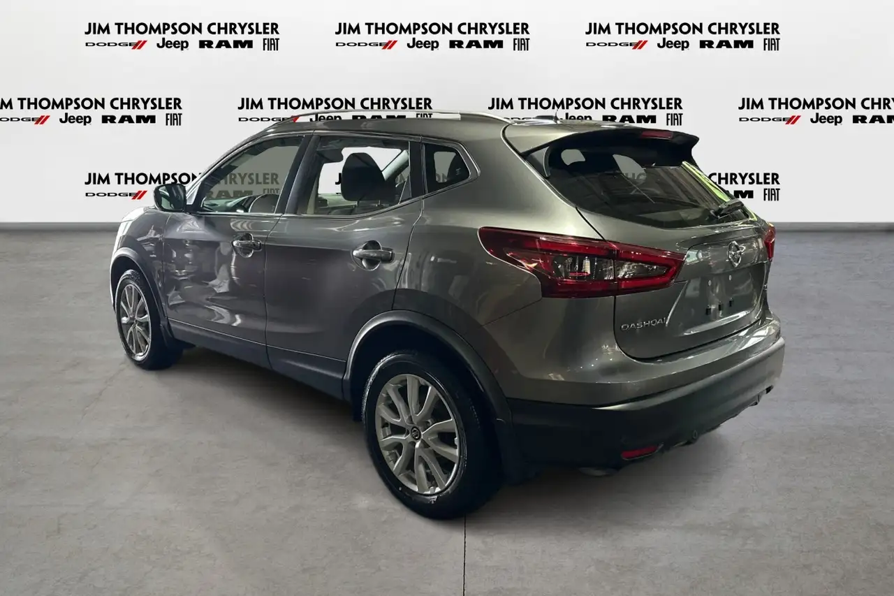 Nissan Qashqai снимка Nissan Qashqai