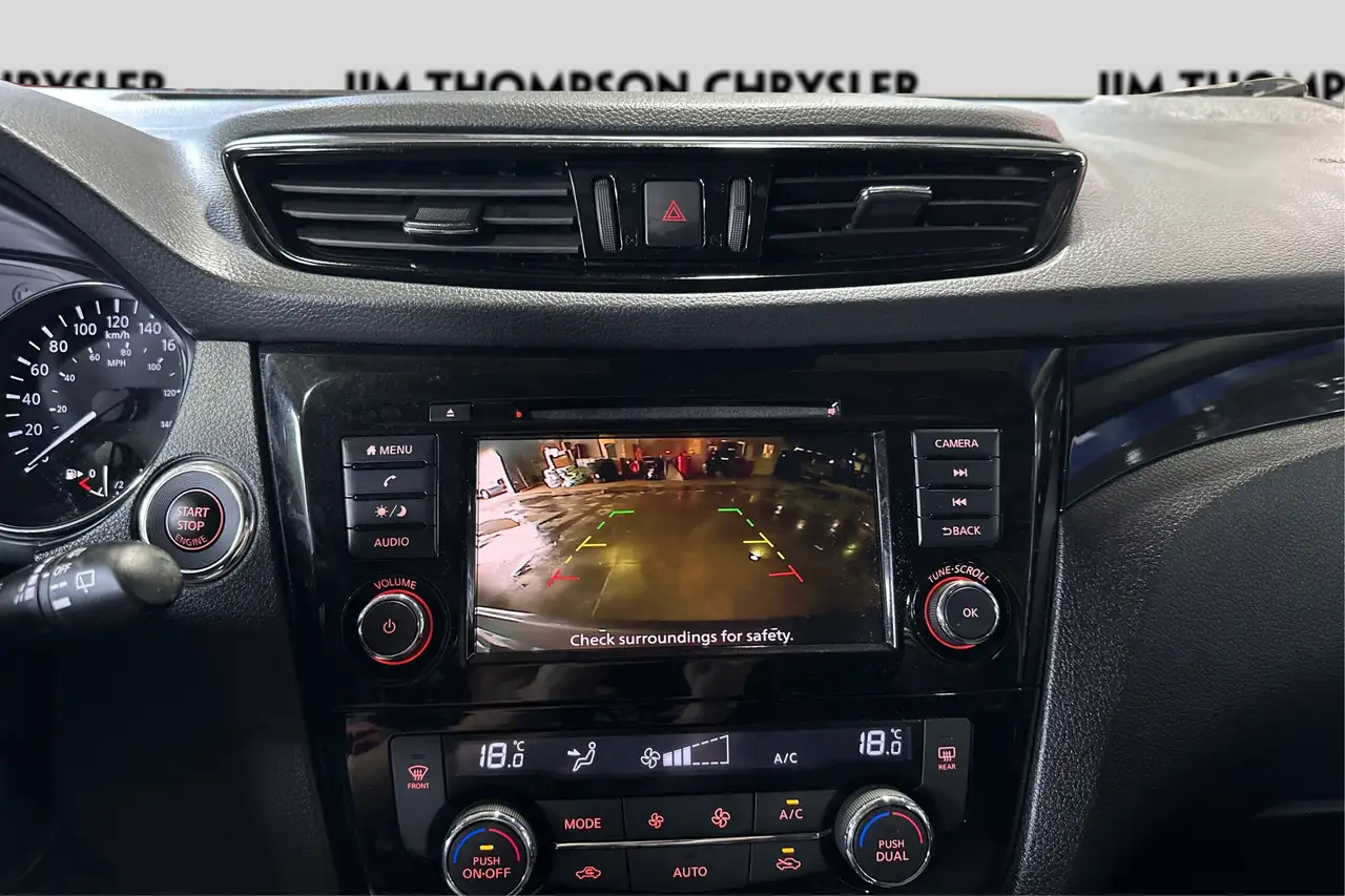 Nissan Qashqai снимка Nissan Qashqai