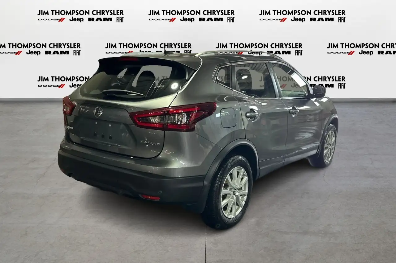 Nissan Qashqai снимка Nissan Qashqai