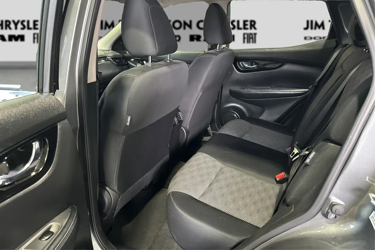 Nissan Qashqai снимка Nissan Qashqai