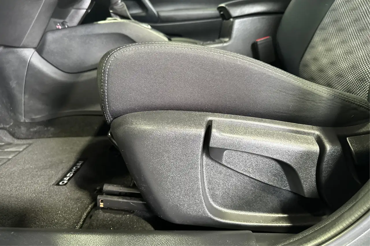 Nissan Qashqai снимка Nissan Qashqai