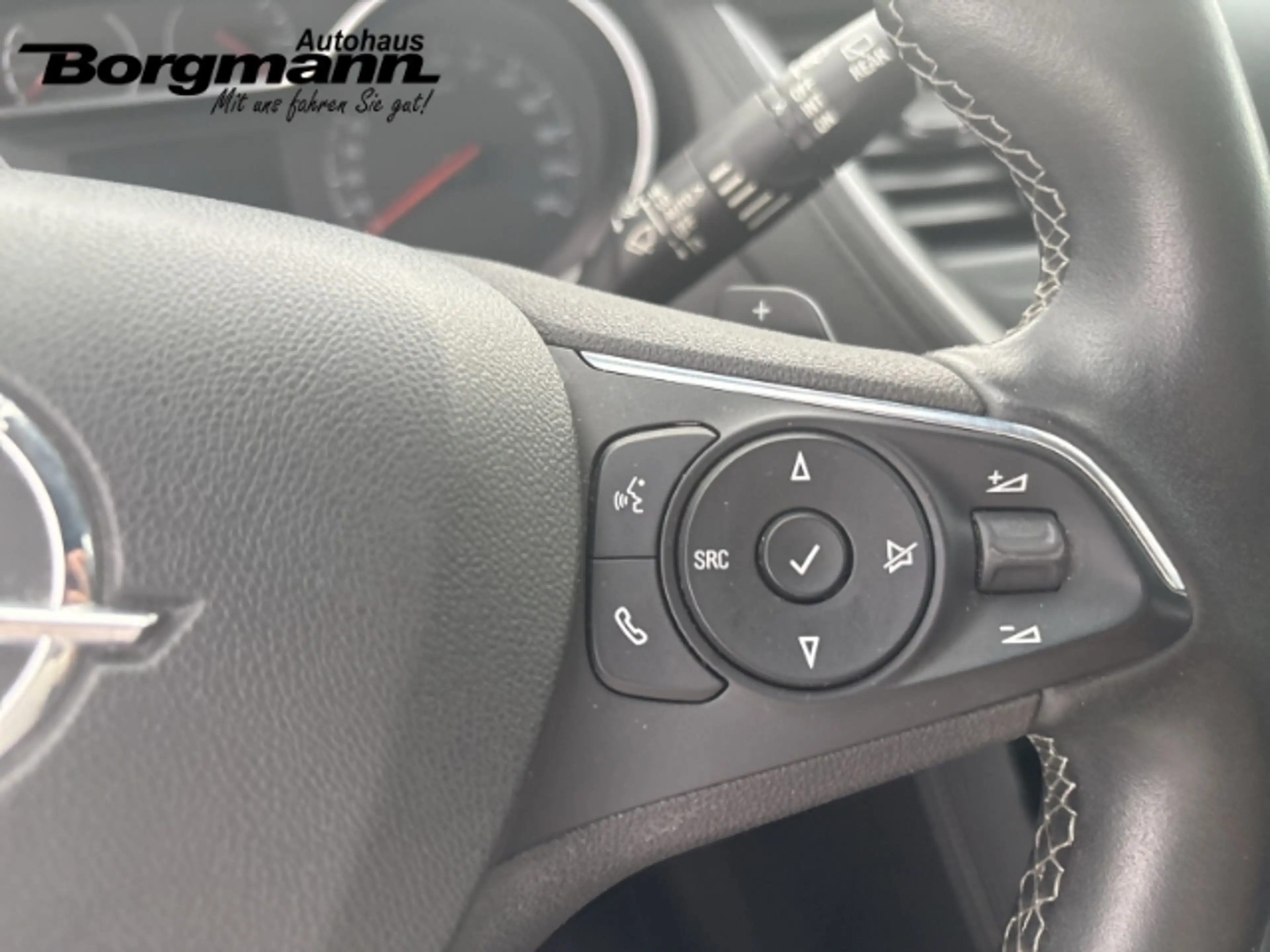 Opel Grandland Ultimate Plug-in-Hybrid - Tempomat - Sitzheizung — photo 11