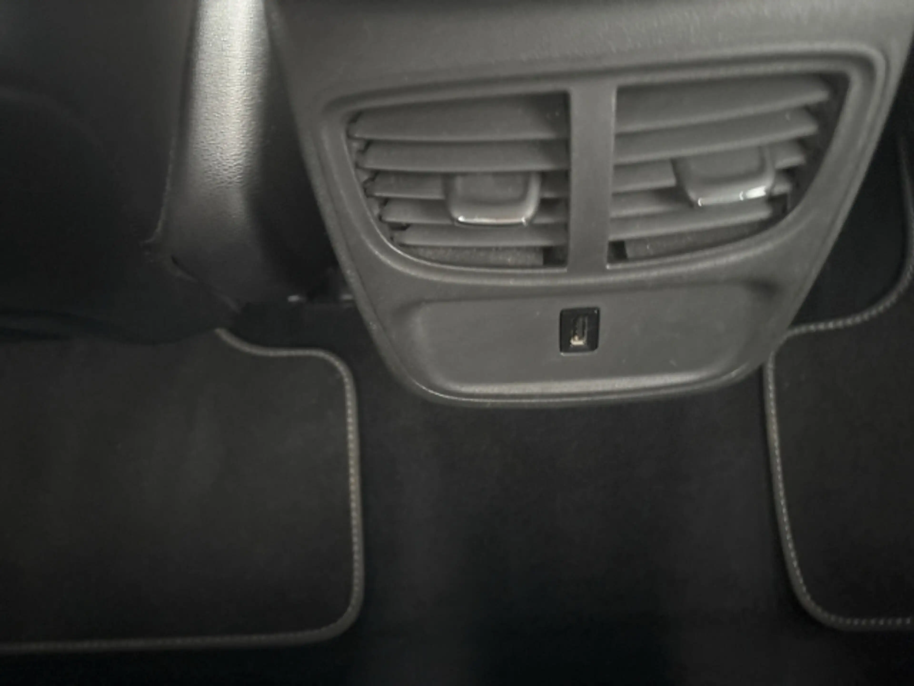 Opel Grandland Ultimate Plug-in-Hybrid - Tempomat - Sitzheizung — photo 19