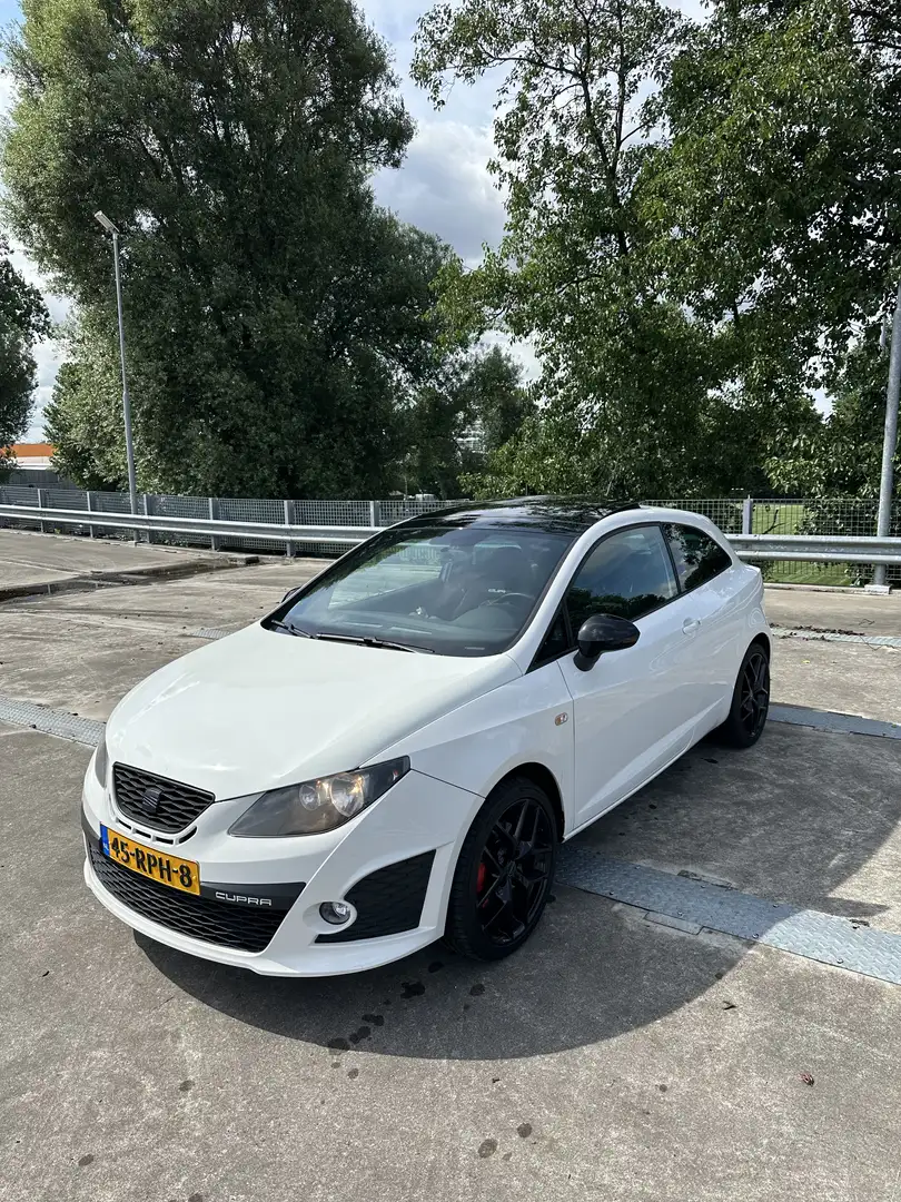 SEAT Ibiza SC 1.4 TSI DSG Cupra - 2