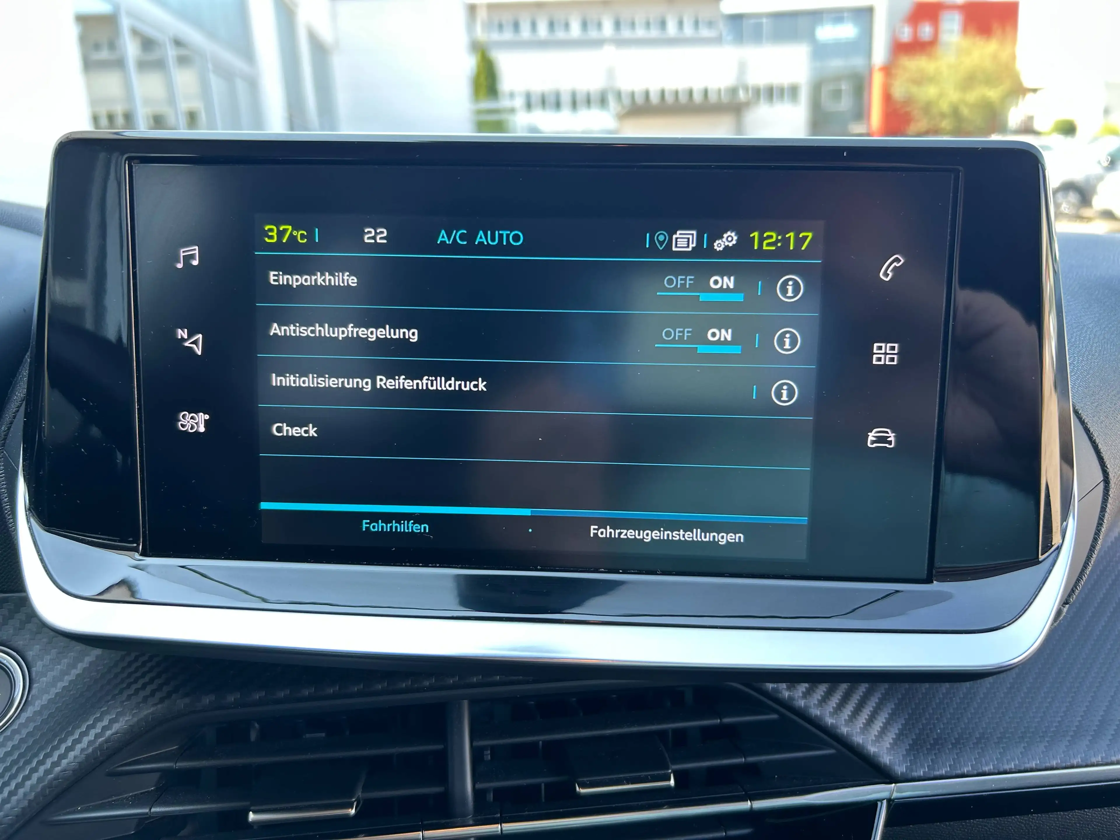 Peugeot e-208 Active Pack Elektromotor 136 — photo 14