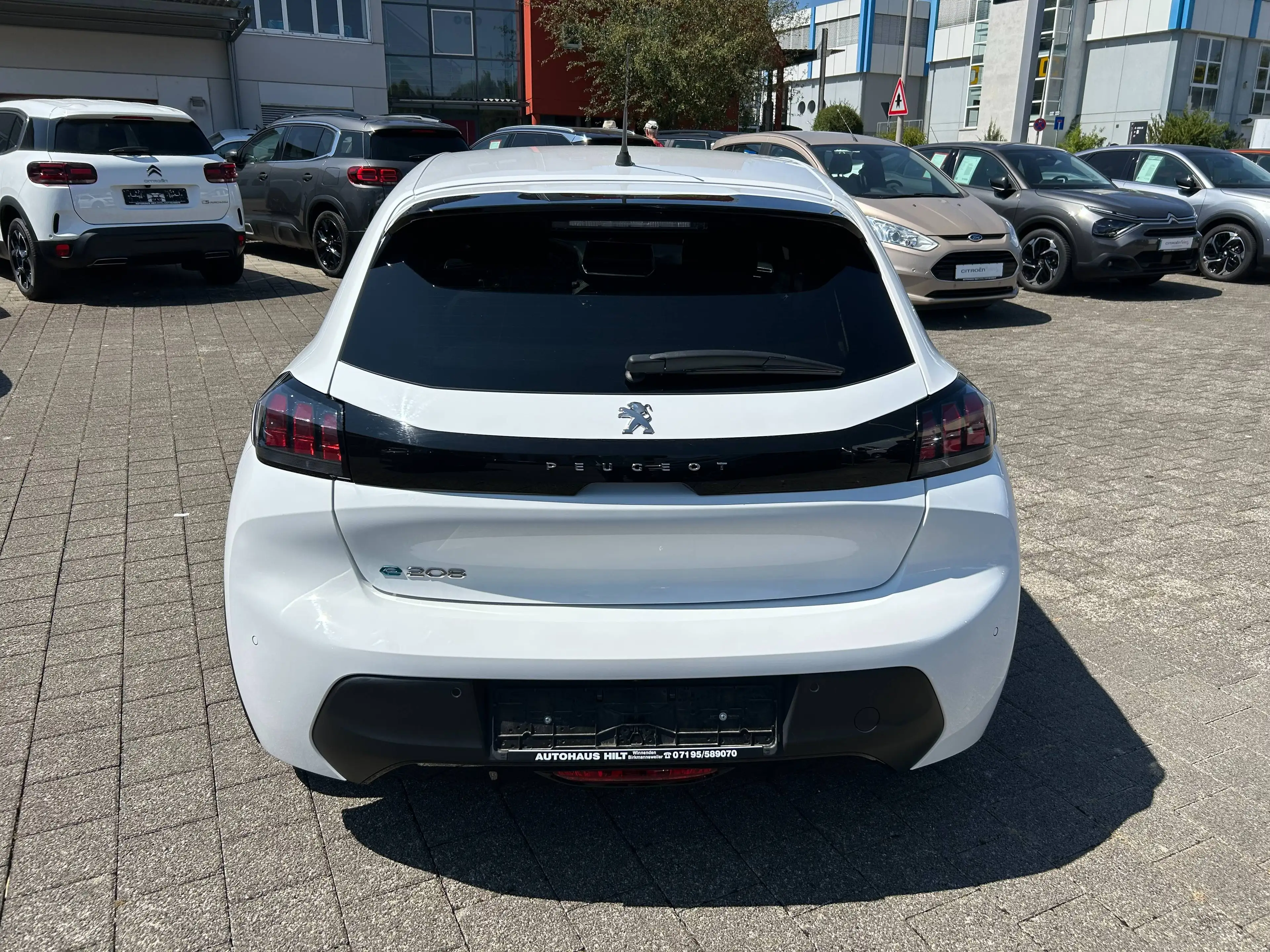 Peugeot e-208 Active Pack Elektromotor 136 — photo 4