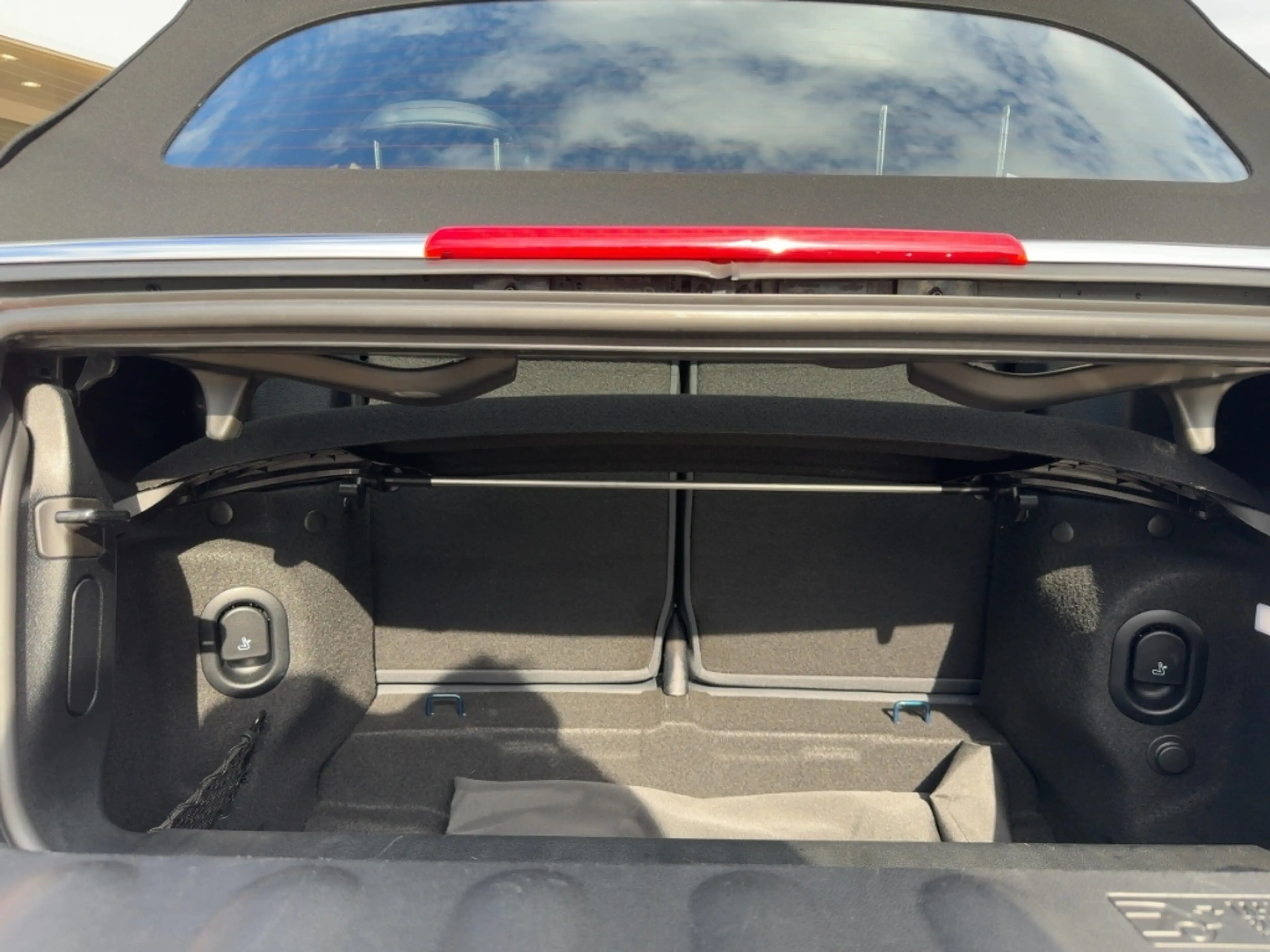 MINI Cooper Cabrio Sidewalk 1.5 /LED/NAVI/CARPLAY/KAMERA/PDC — photo 12