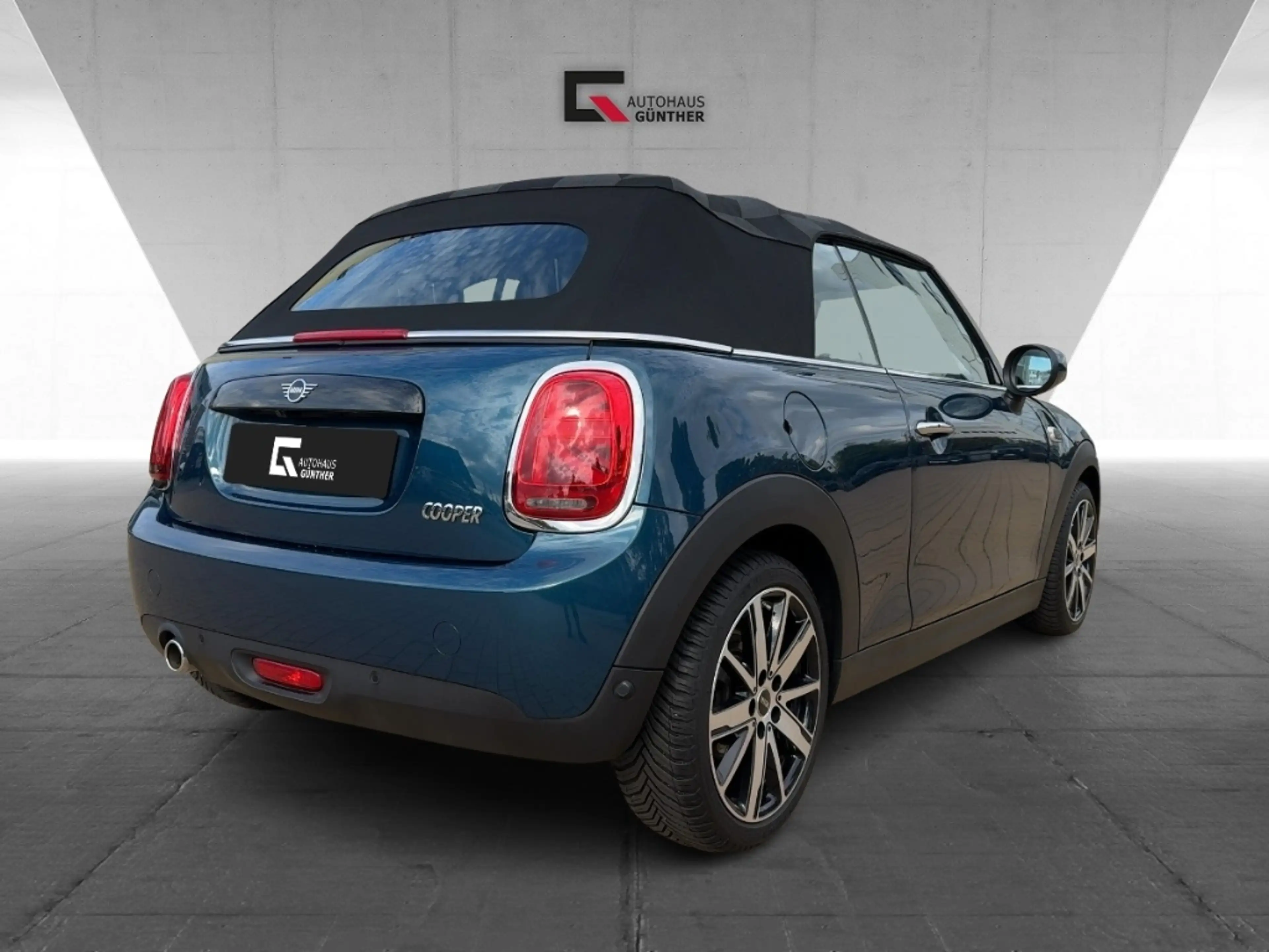MINI Cooper Cabrio Sidewalk 1.5 /LED/NAVI/CARPLAY/KAMERA/PDC — photo 4
