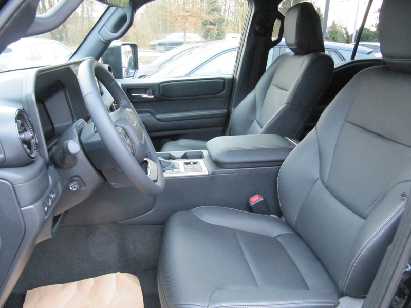 Toyota Land Cruiser 2.8 MildHybr Exec. NEW ON STOCK — photo 8