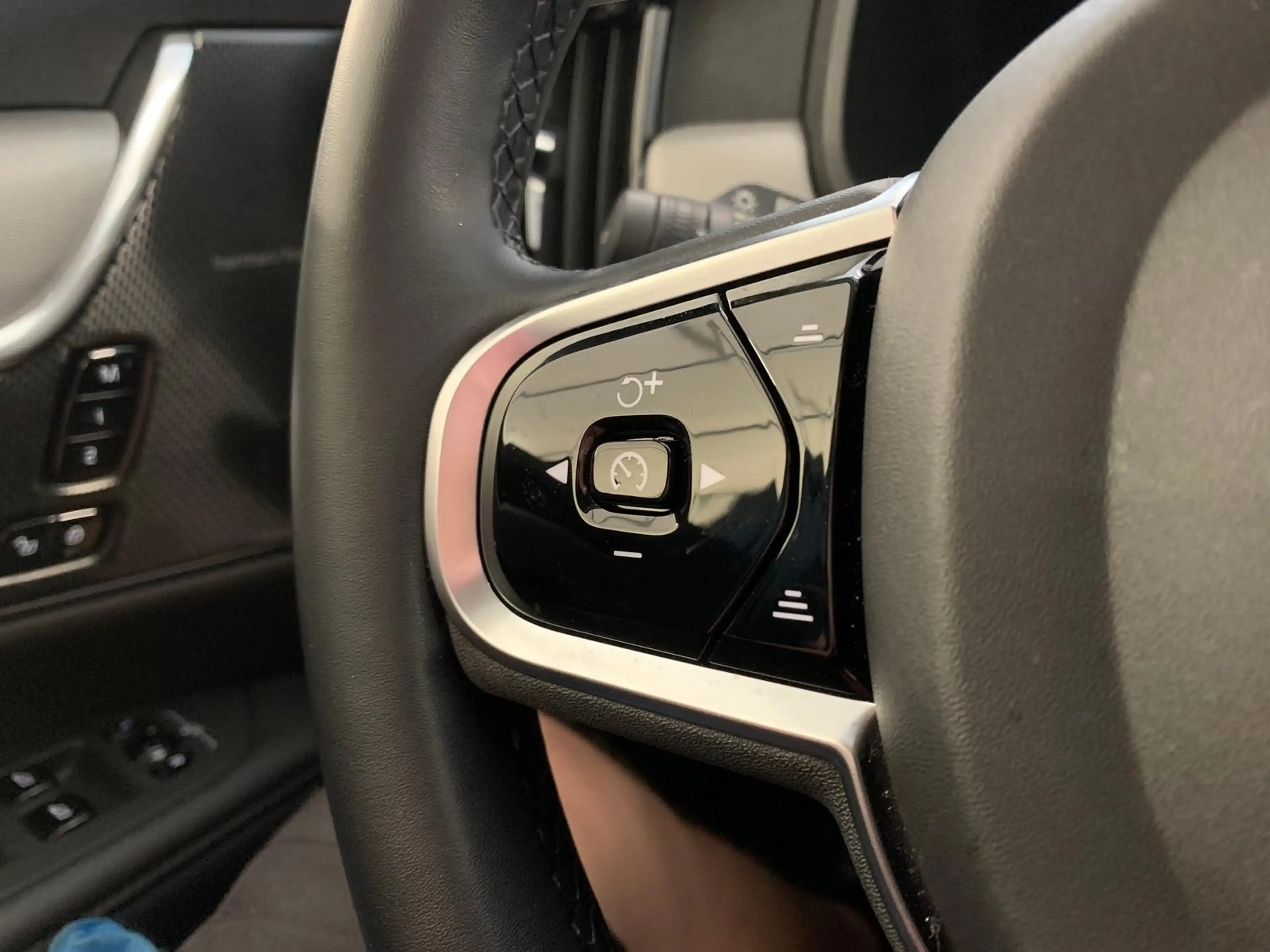 Volvo V90 Core Recharge PlugIn AWD|ACC|Leder|Memo|H&K — photo 13