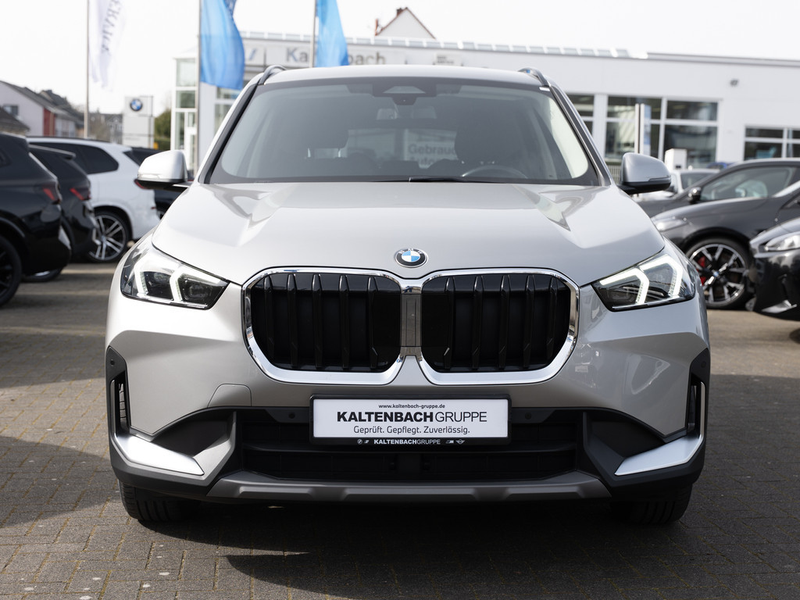 BMW X1 xDrive 23d AHK LED NAVI KAMERA SHZ PDC — photo 2