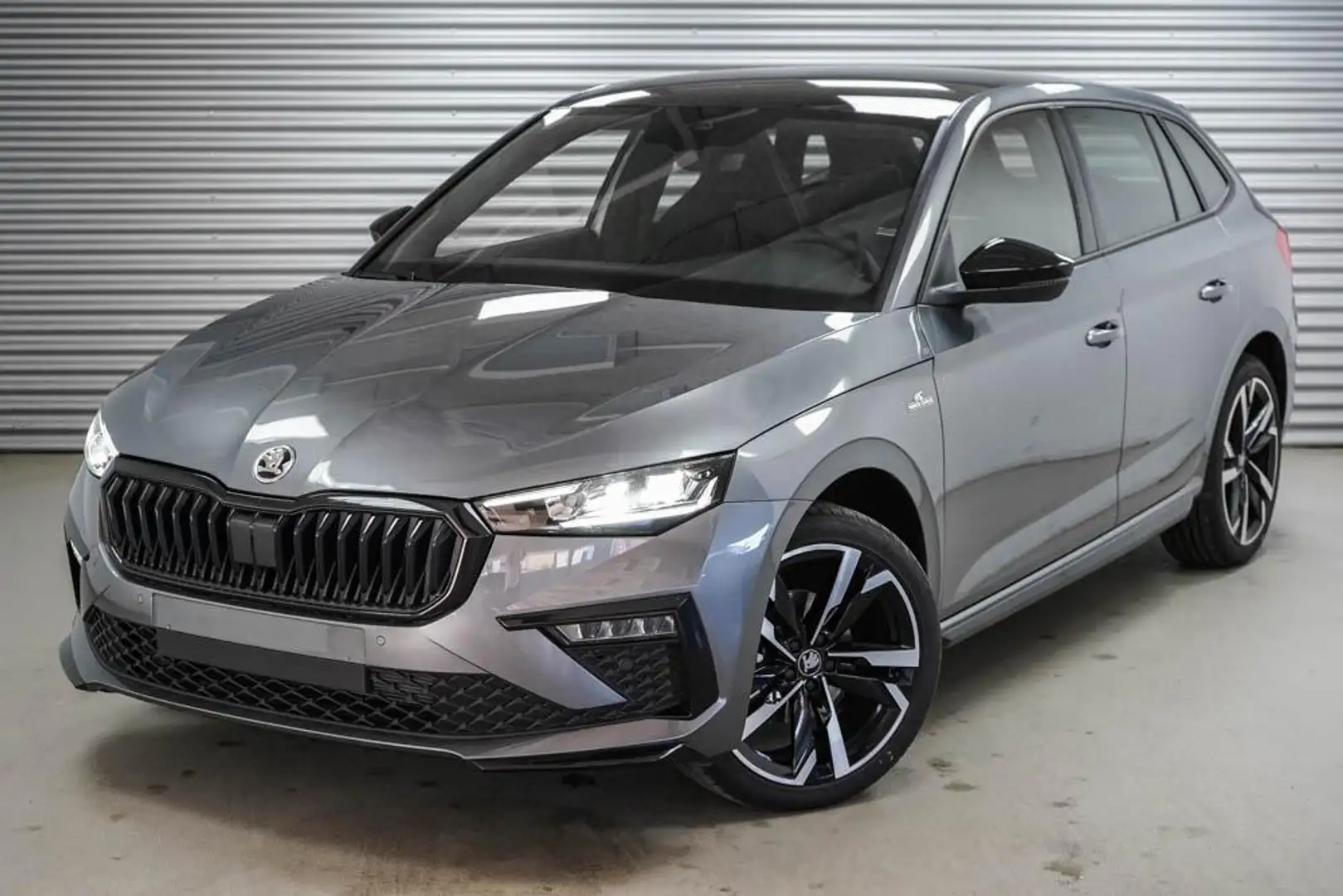 Skoda Scala 1,0 TSI DSG Monte Carlo - LAGER 85 kW (116 PS),... Grau - 1