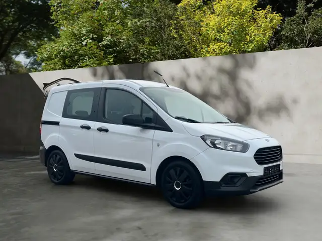 Ford Transit Courier /5 Sitzer/2x Schiebetür/Klima