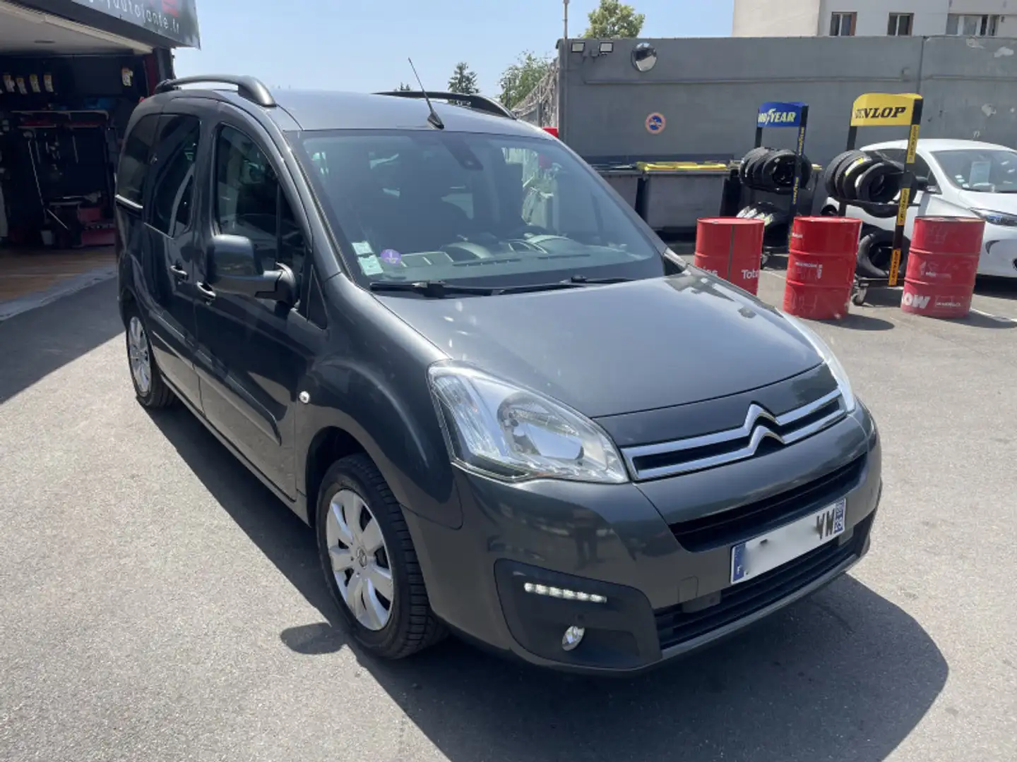 Citroen Berlingo PURETECH 110CH SHINE S\u0026S Gris - 2