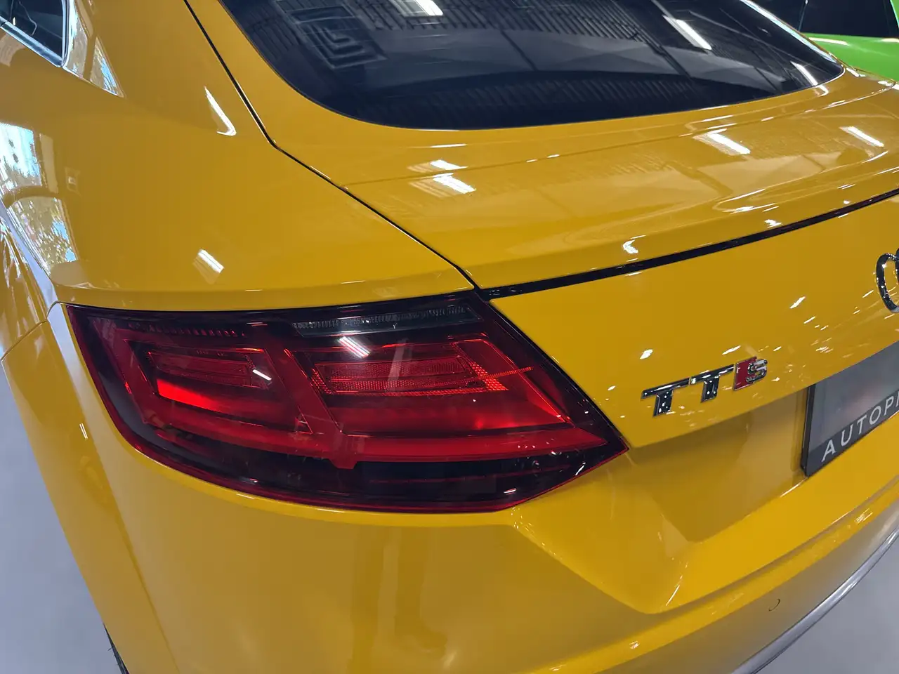Audi TTS снимка Audi TTS