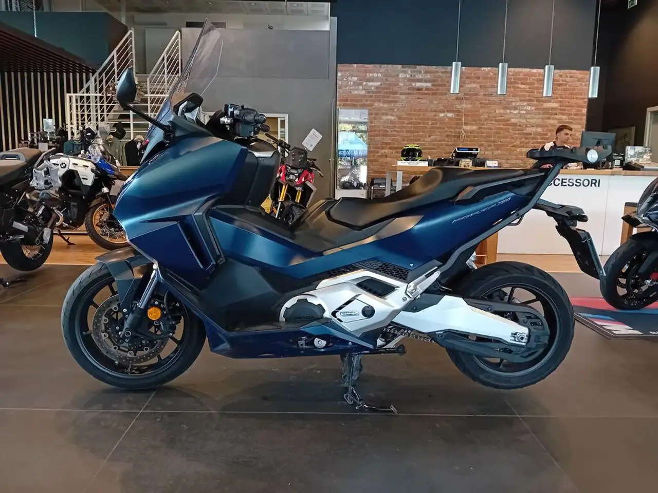 Honda Forza 750