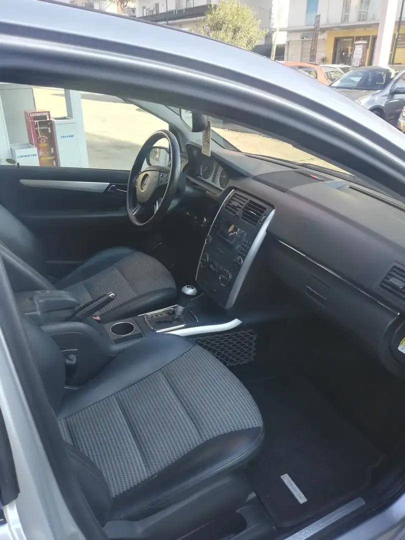 Mercedes-Benz B 180 cdi - 2