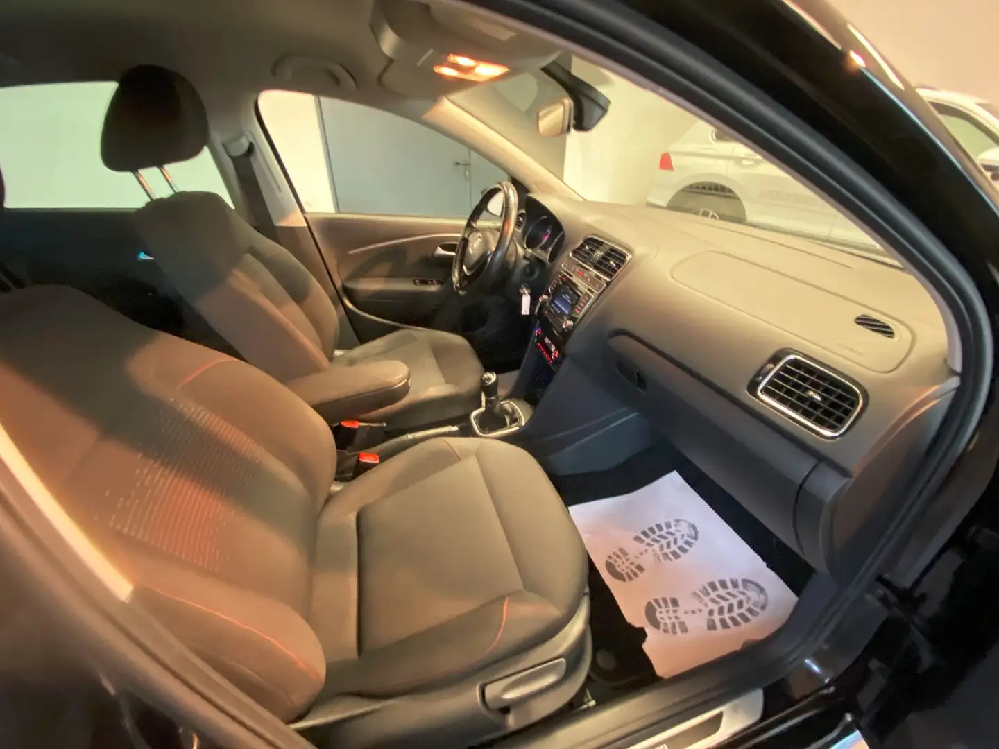 Volkswagen Polo POLO V *SOUND*BMT/Start-Stopp*PDC*KLIMTRON*SITZH Negro - 2