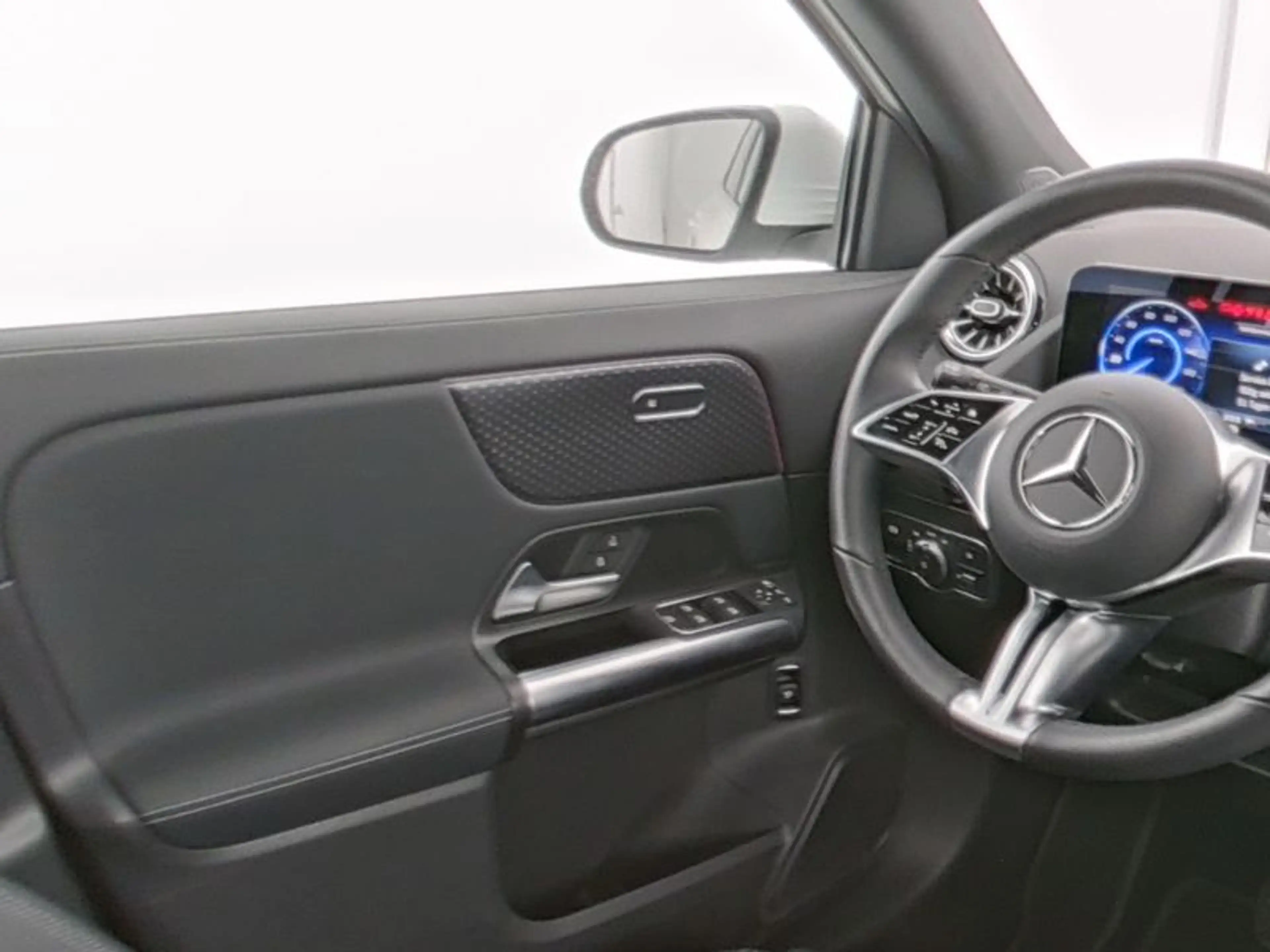 Mercedes-Benz EQA 300 4MATIC Luxury Line 71 kWh Ledkoplampen | Dodehoeka — photo 3