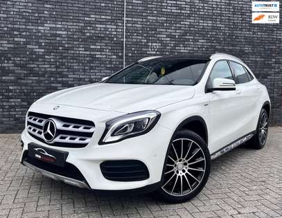 Mercedes-Benz GLA 180 Edition One AMG AppleCarplay|Camera|Cruise|Navi Gr