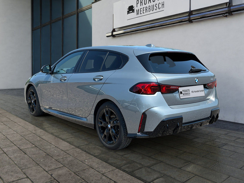 BMW 120 i M Sport MMRY/HEADUP/PANO/ACC/H&K/360° — photo 3