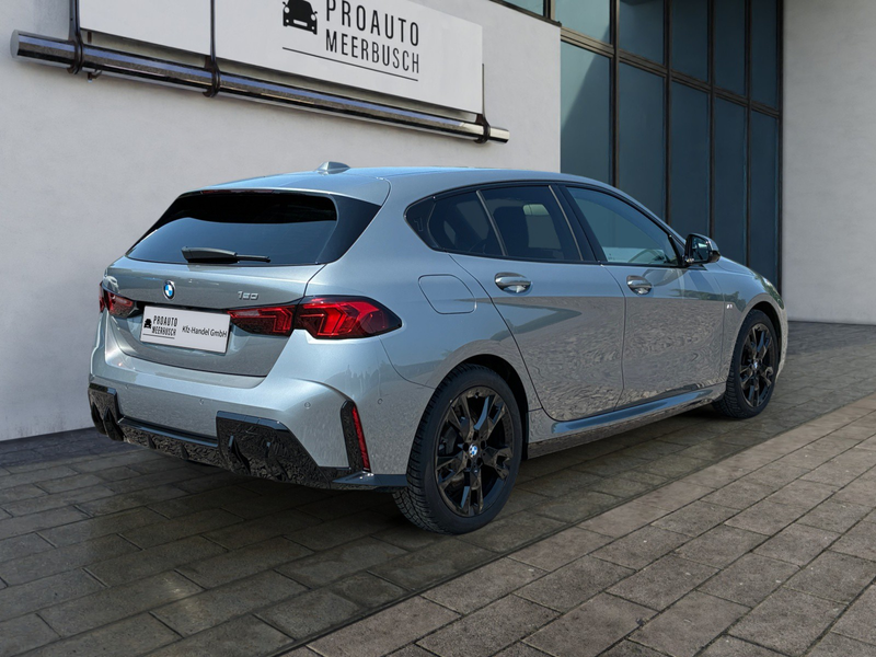 BMW 120 i M Sport MMRY/HEADUP/PANO/ACC/H&K/360° — photo 2
