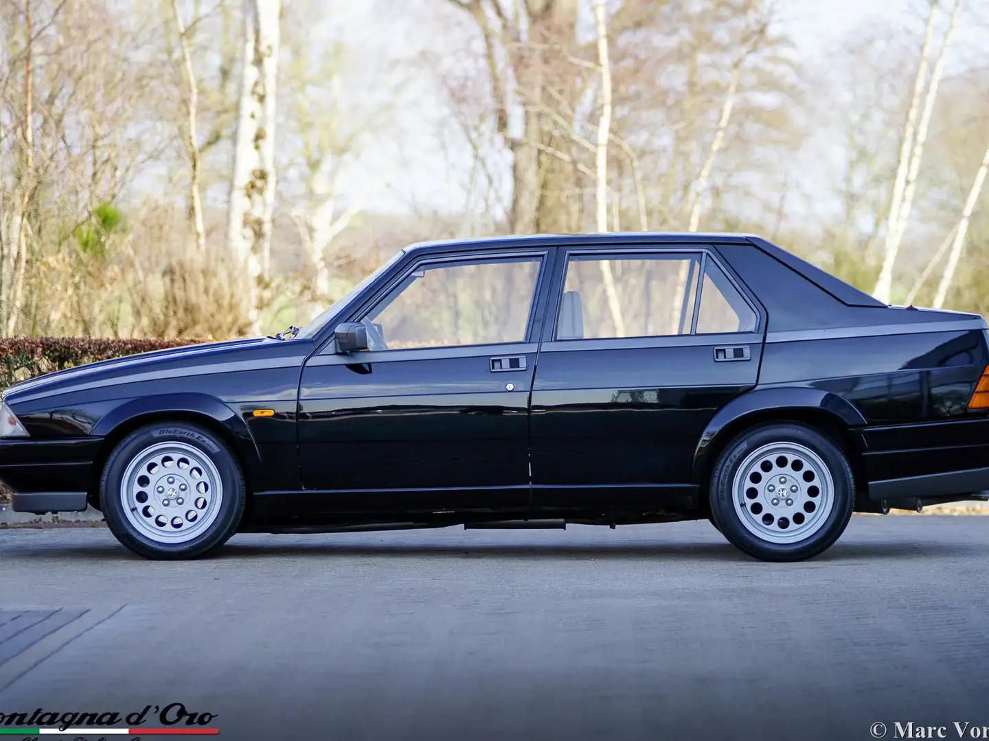 Alfa Romeo 75 1.8 turbo Schwarz - 2