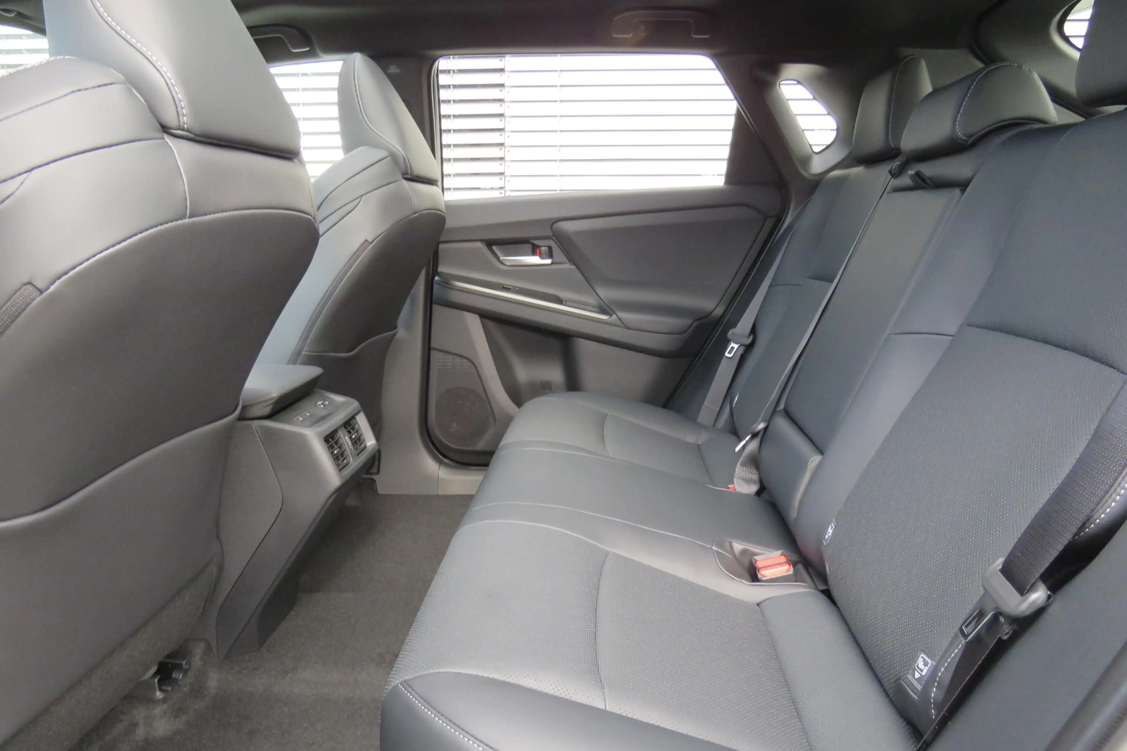 Subaru Solterra 4E-xperience+ 73.1 kWh | 8-jaar garantie | AWD | 1 — photo 12
