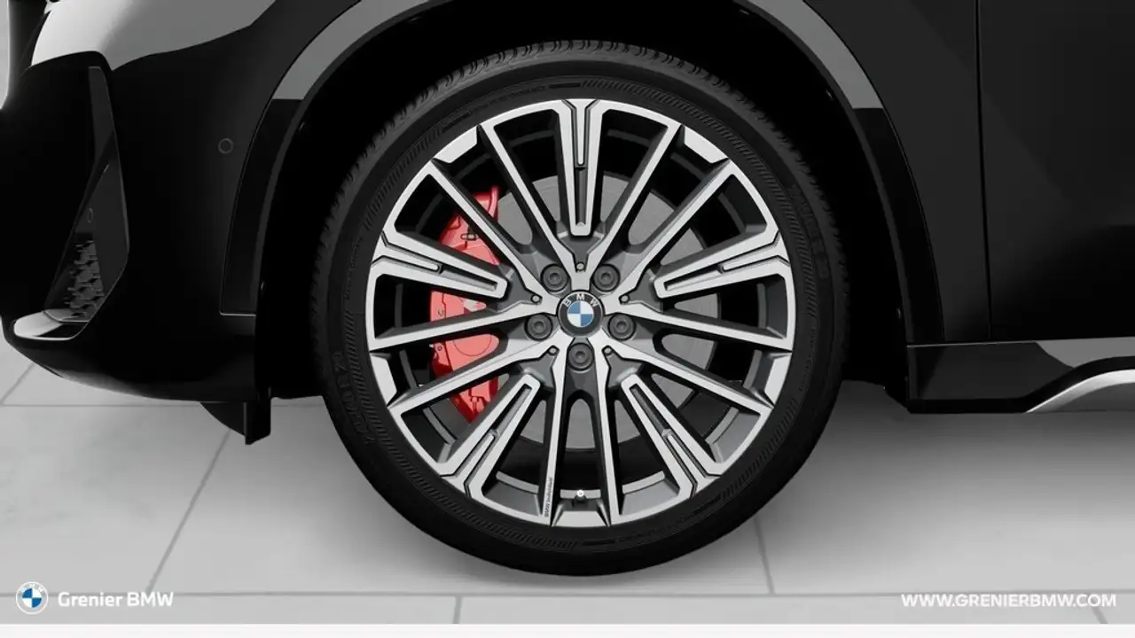 BMW X1 снимка BMW X1