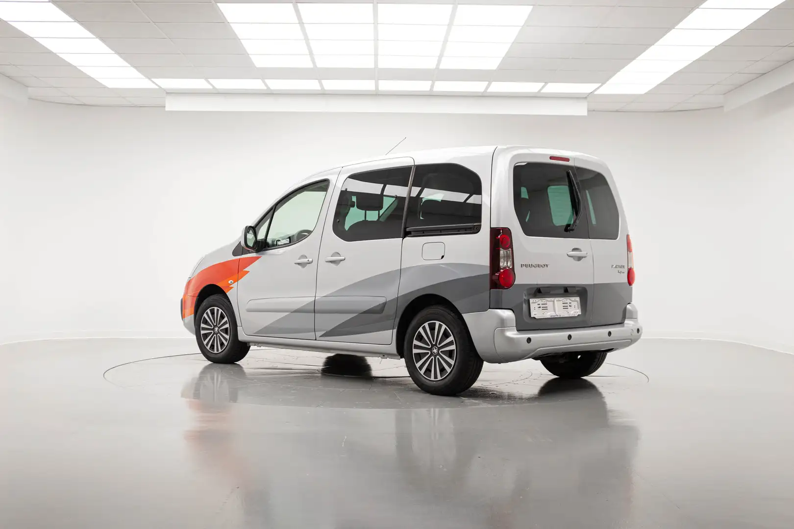 Peugeot Partner Tepee BlueHDi 100 Active Nero - 2