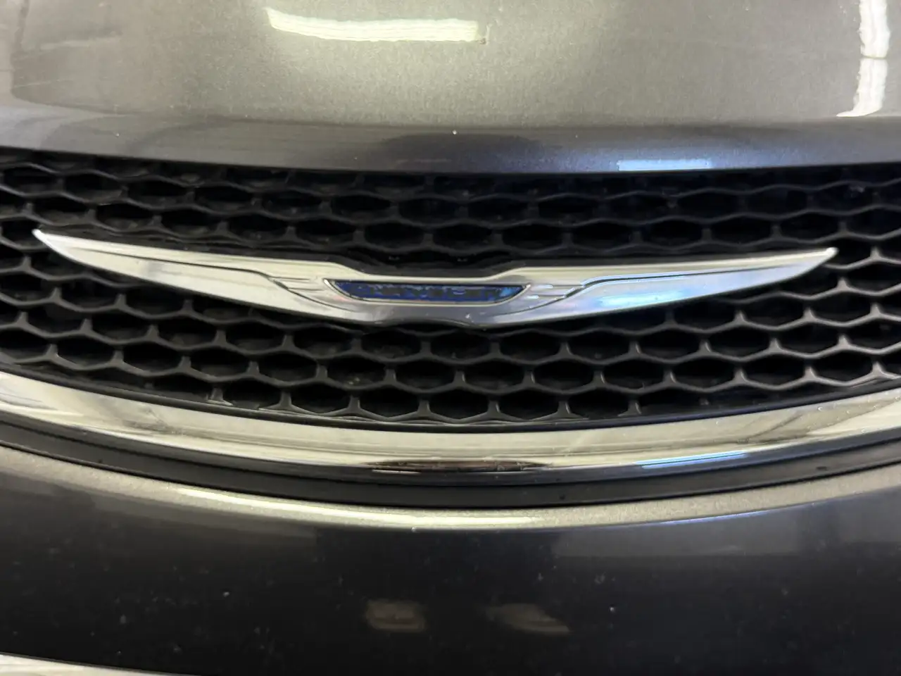 Chrysler 200 снимка Chrysler 200