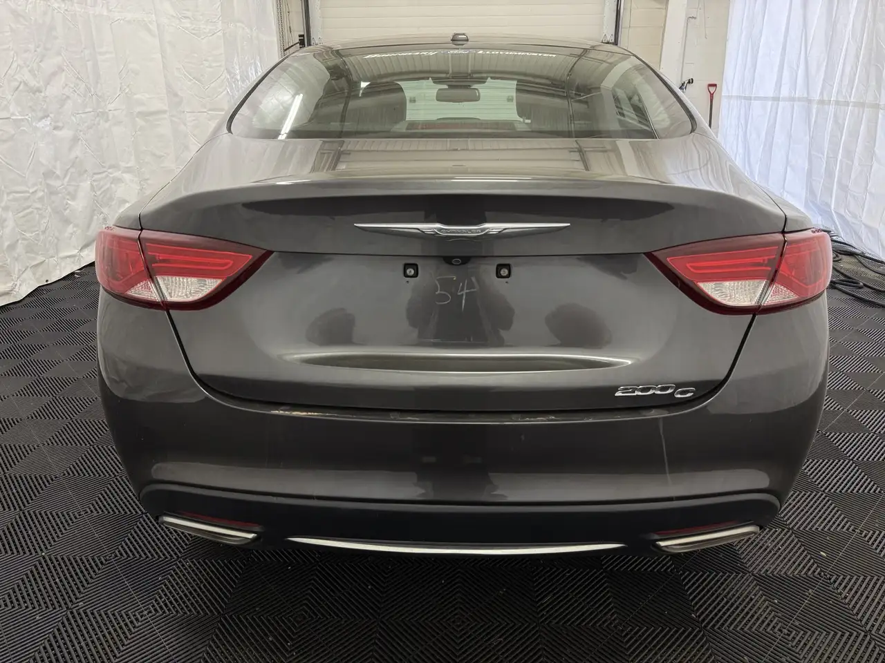 Chrysler 200 снимка Chrysler 200