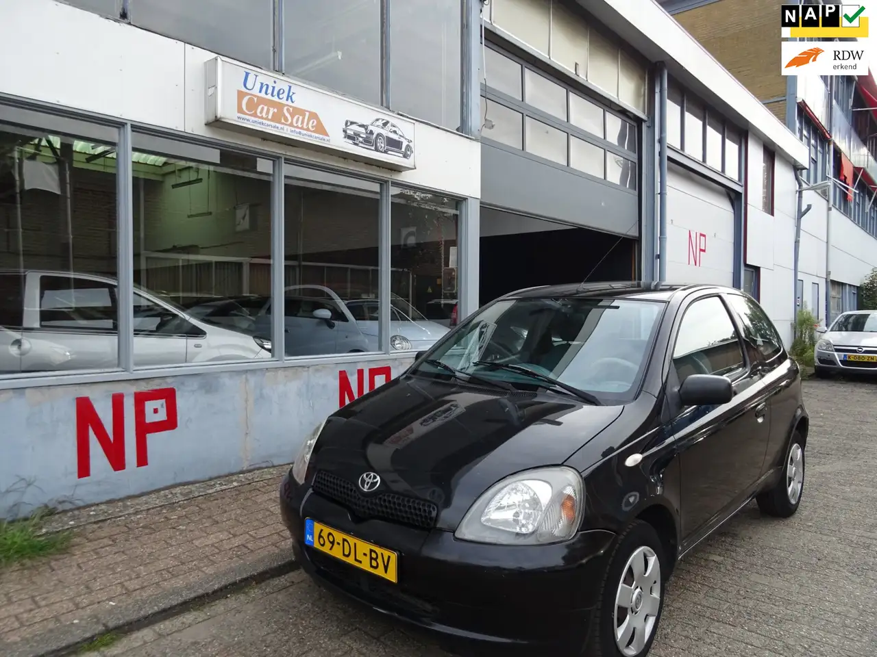 Toyota Yaris 1.0-16V VVT-i Terra, foto 1