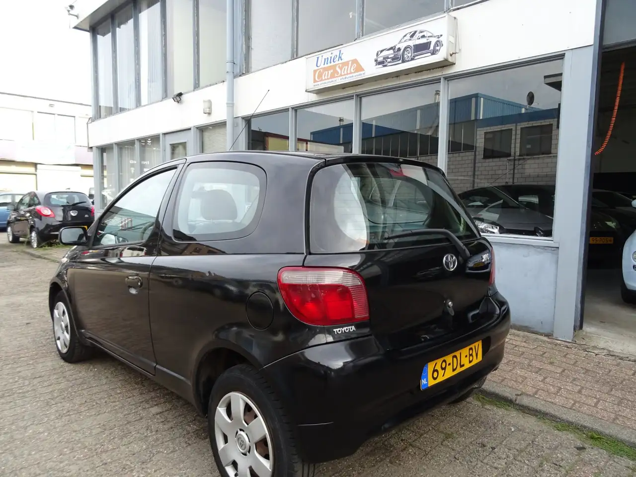 Toyota Yaris 1.0-16V VVT-i Terra, foto 3