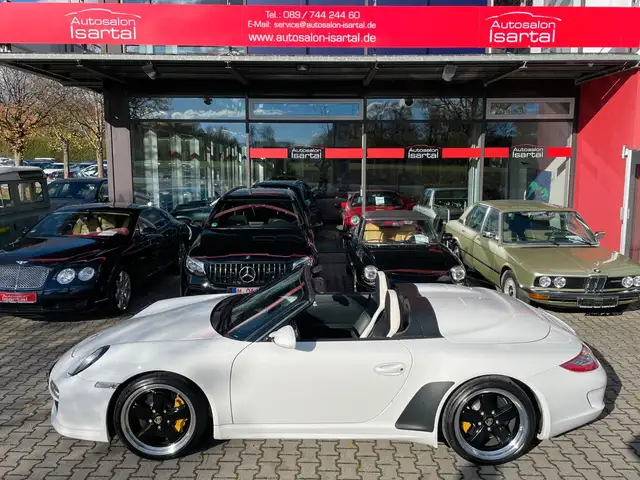Porsche 911 view 2