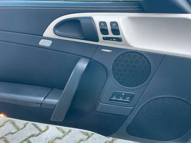 Porsche 911 view 10