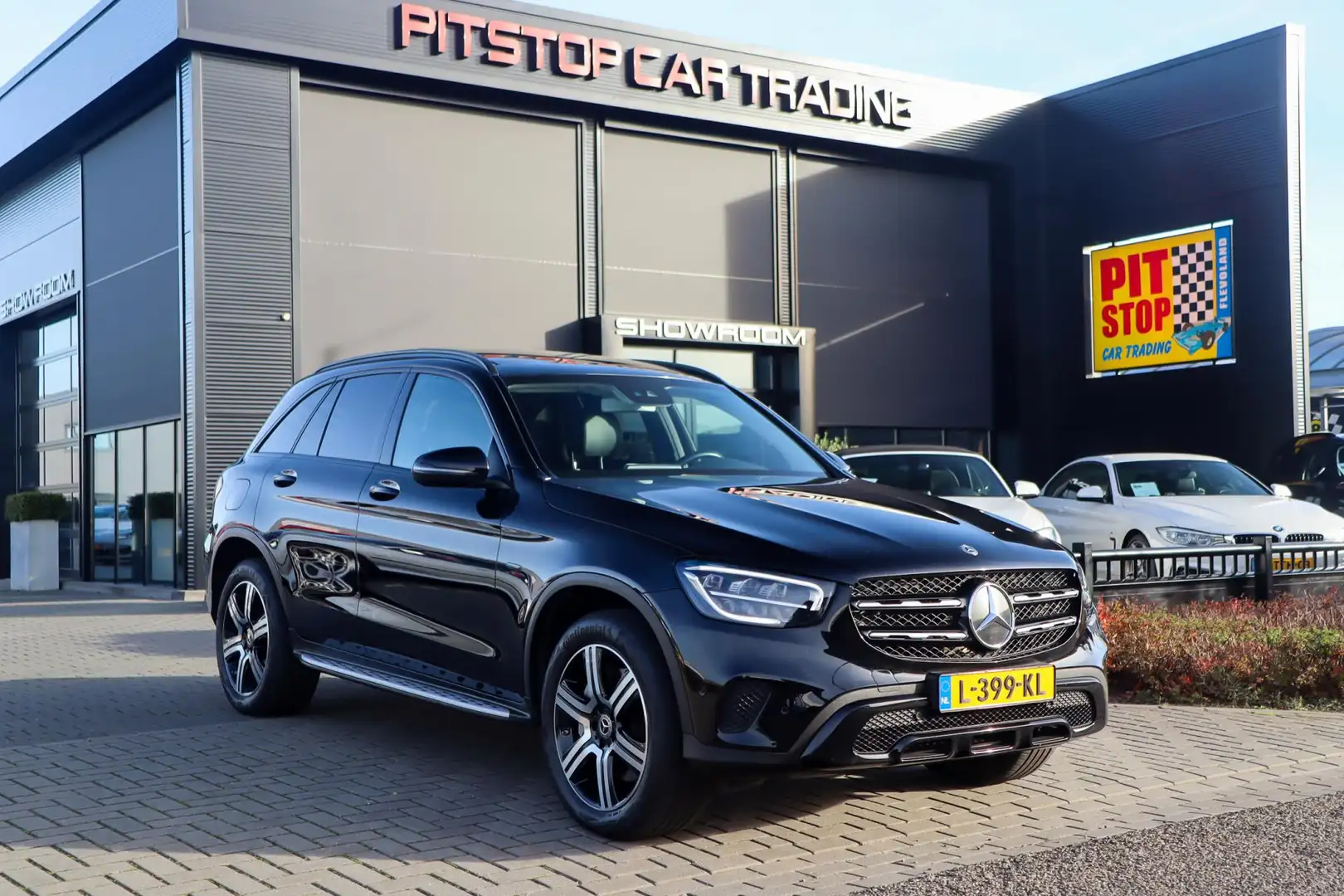 Mercedes-Benz GLC 300 300e 4MATIC Premium, 320 PK, Trekhaak, Pano, Camer Noir - 1