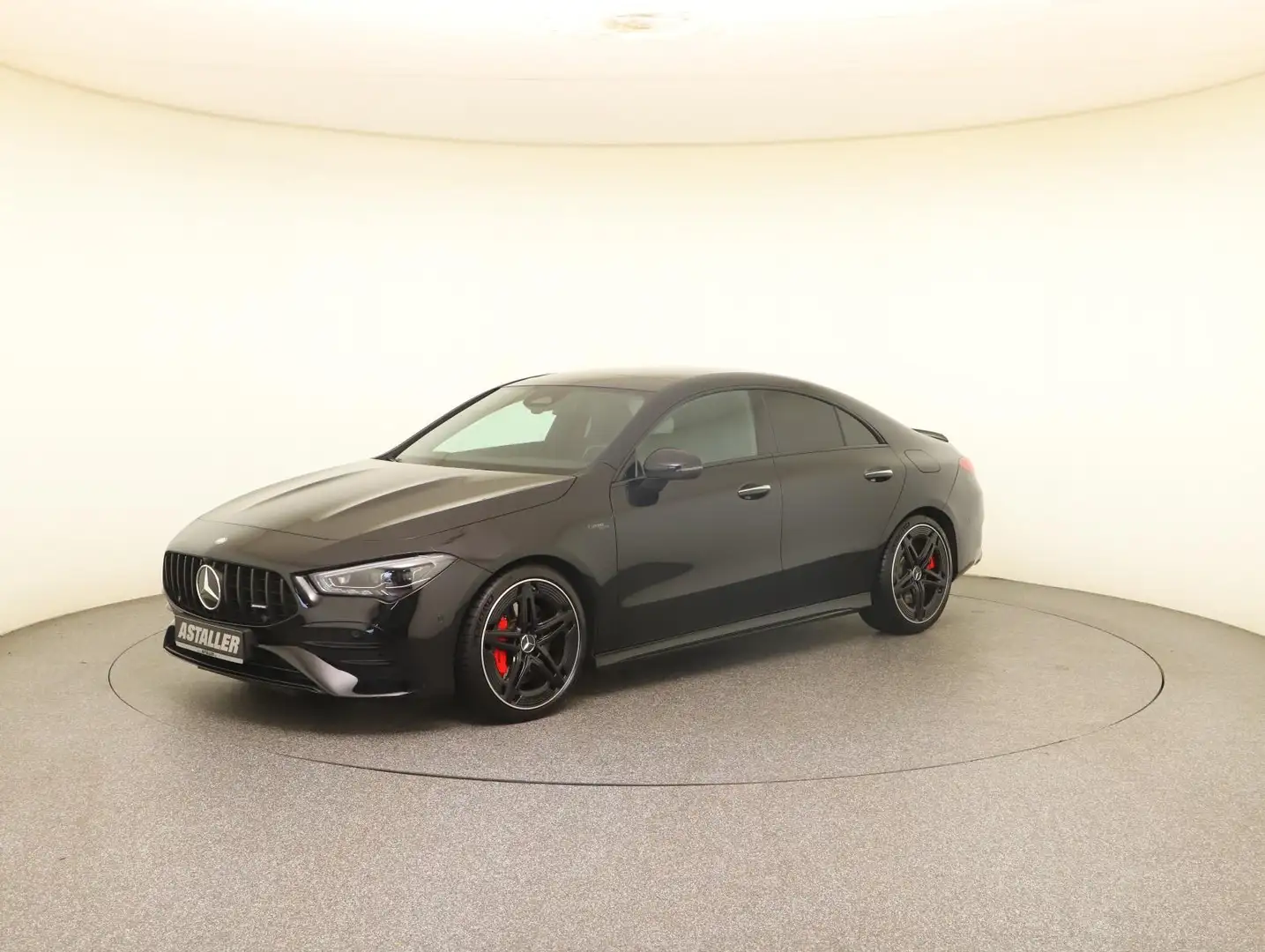 Mercedes-Benz CLA 35 AMG 4M Coupé Night I/II+LED+Pano+Prem+19" Zwart - 2