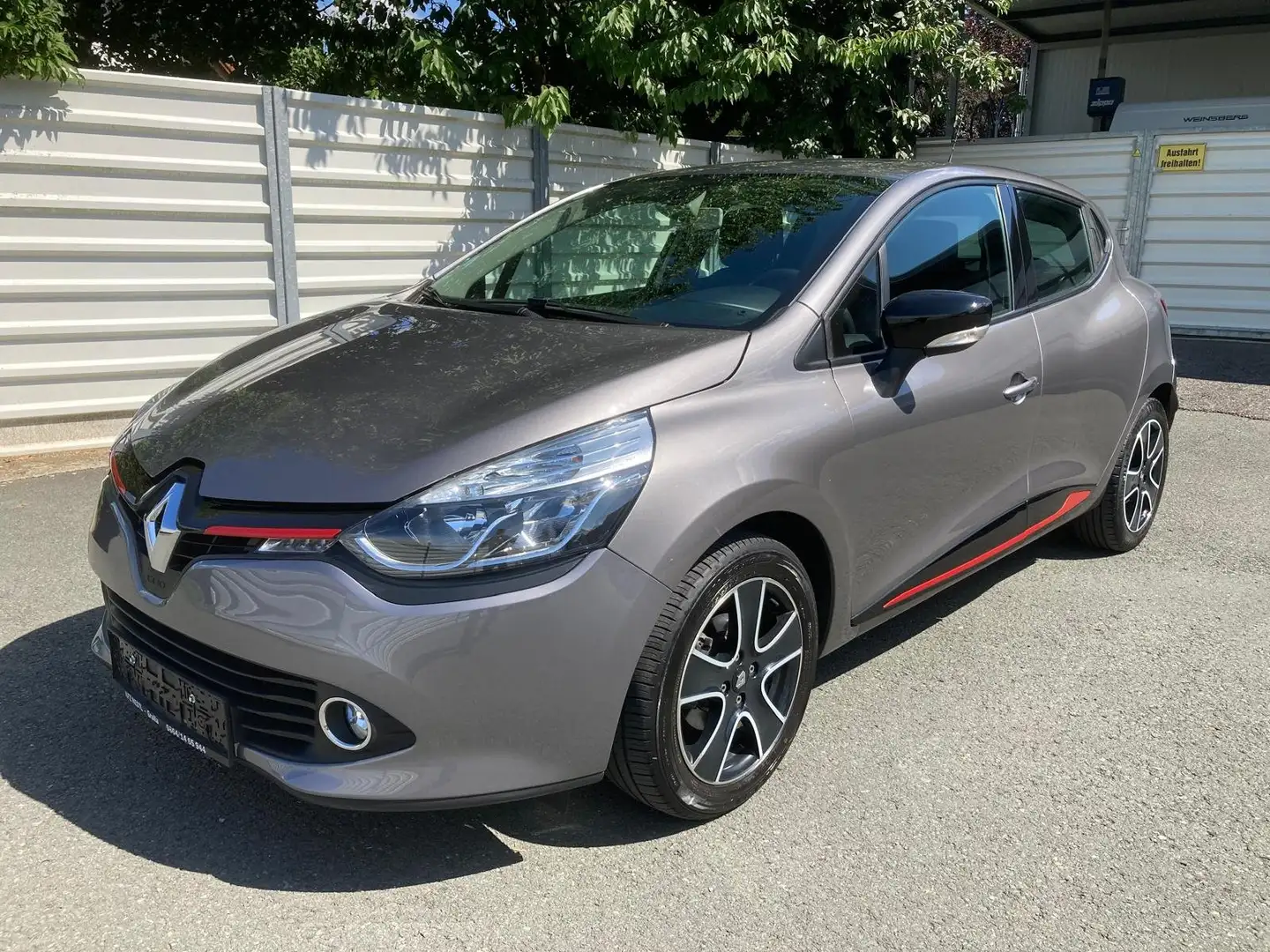 Renault Clio Clio Dynamique 1,2 16V 75 Dynamique Gris - 1