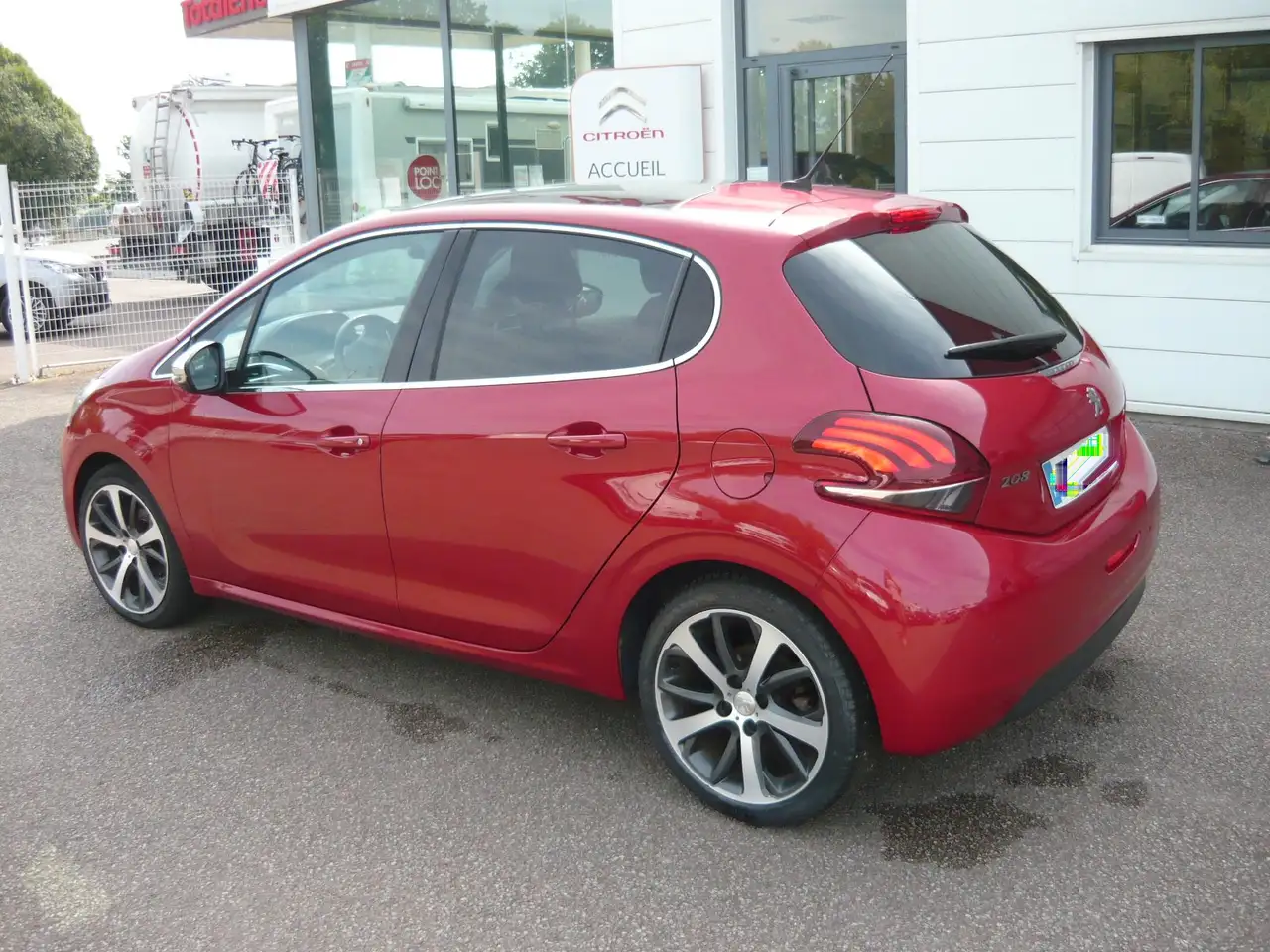 Peugeot 208 208 — photo 5