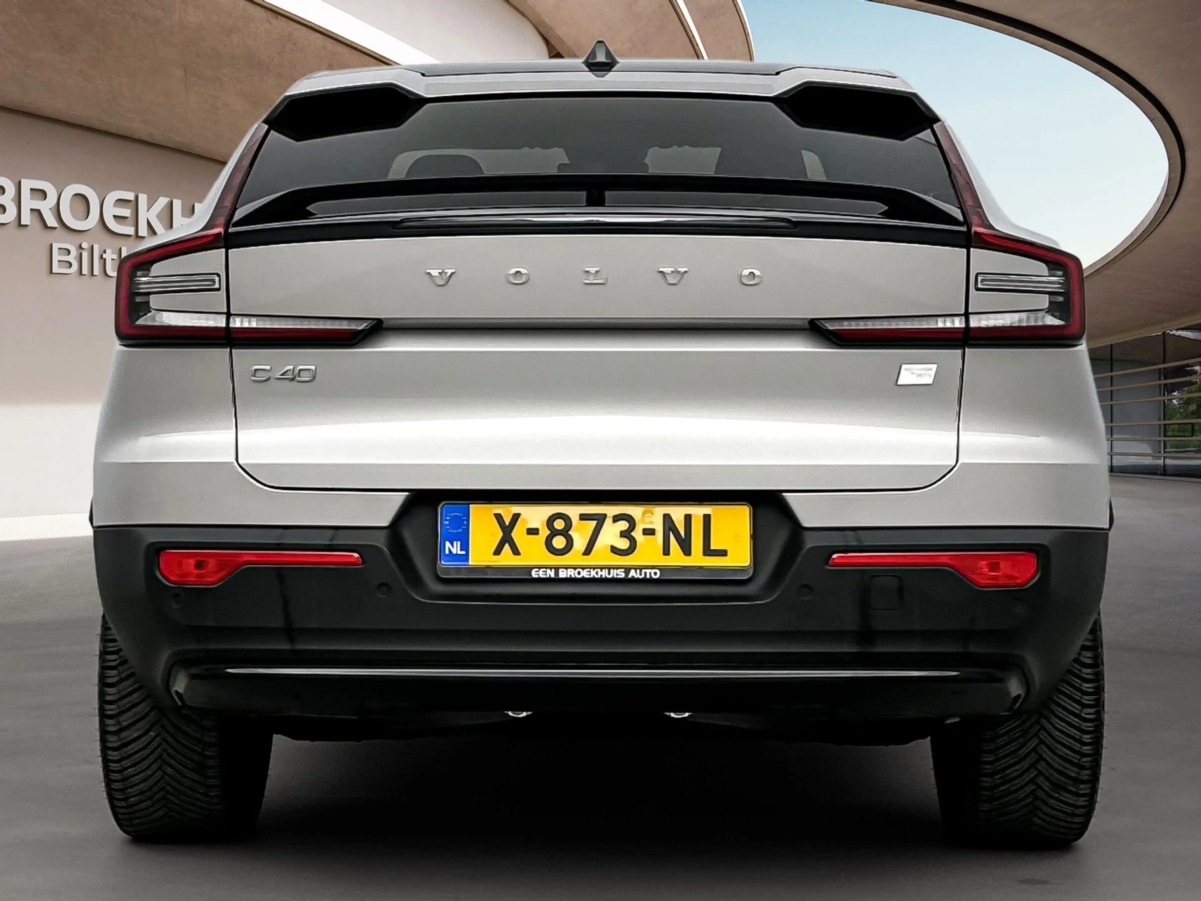 Volvo C40 TWIN ULTIMATE | PANORAMADAK | 20" | WARMTEPOMP | N — photo 8