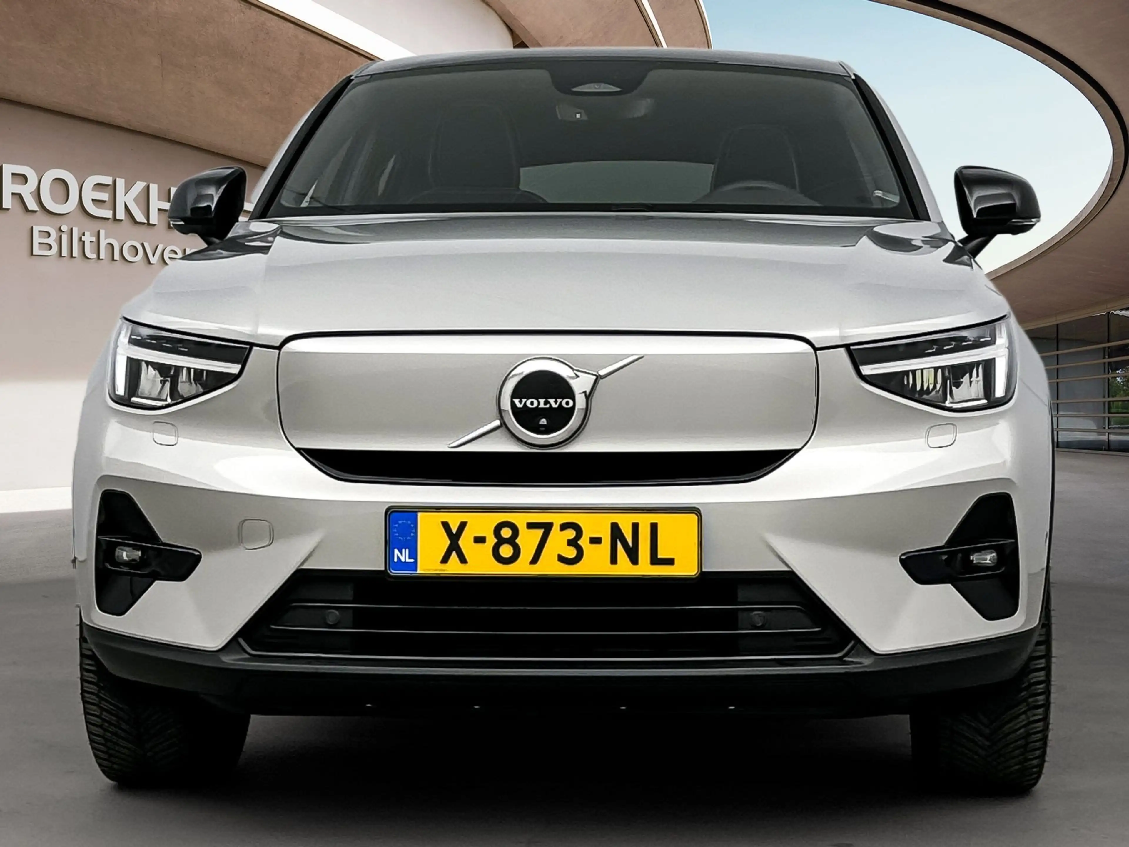 Volvo C40 TWIN ULTIMATE | PANORAMADAK | 20" | WARMTEPOMP | N — photo 9