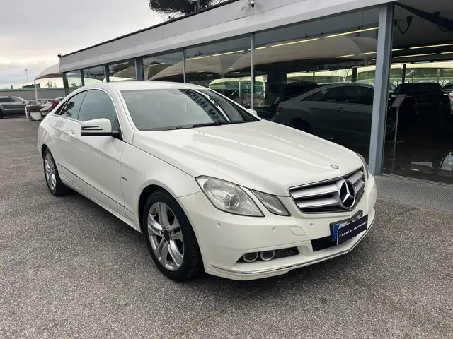 Mercedes-Benz E 220 E Coupe 220 cdi Sport