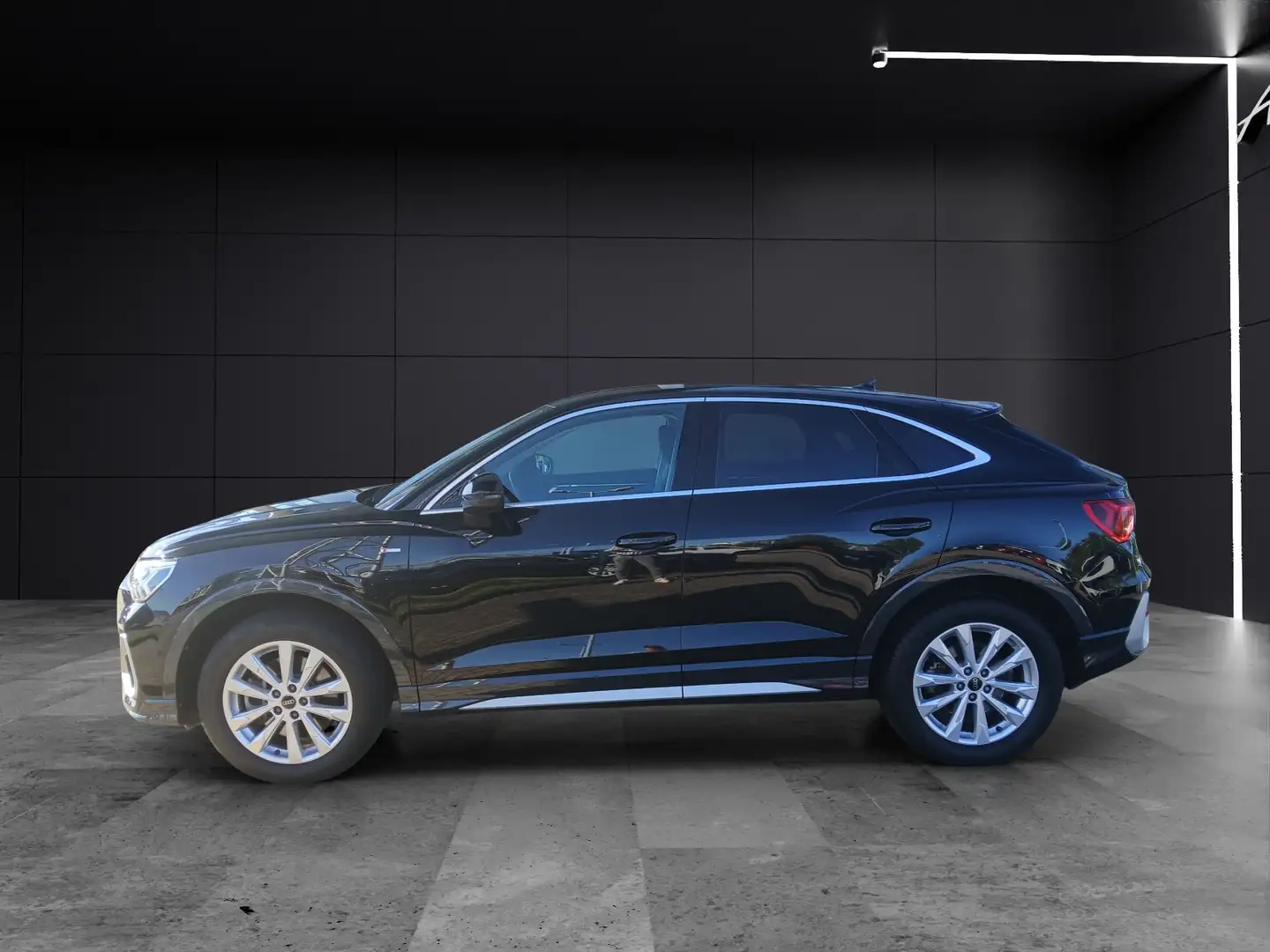Audi Q3 Sportback 45 TFSI quattro S-line S-tronic LED N... Schwarz - 2