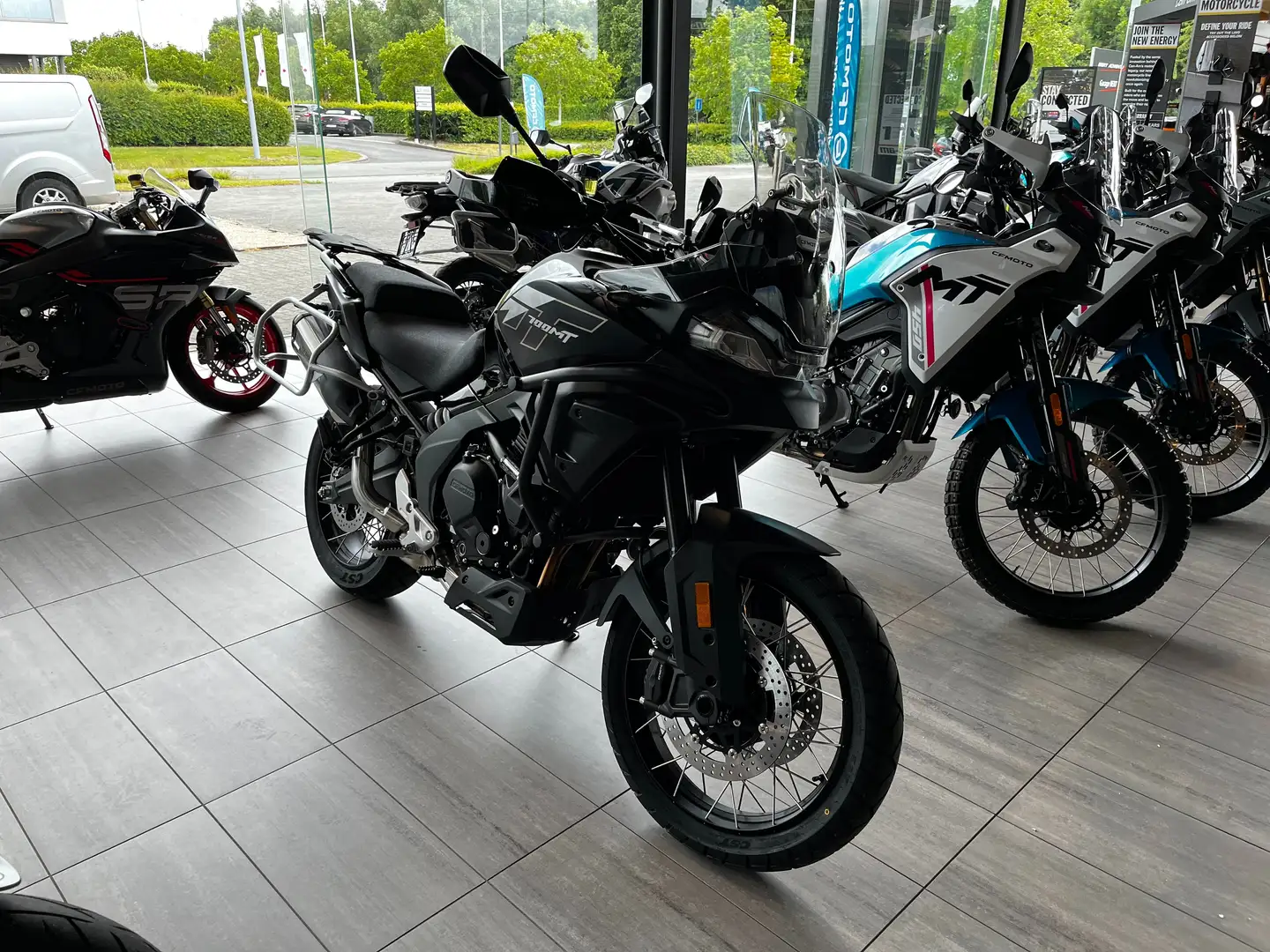 CFMOTO 700 MT Adventure // MY25, IN STOCK! Nero - 1