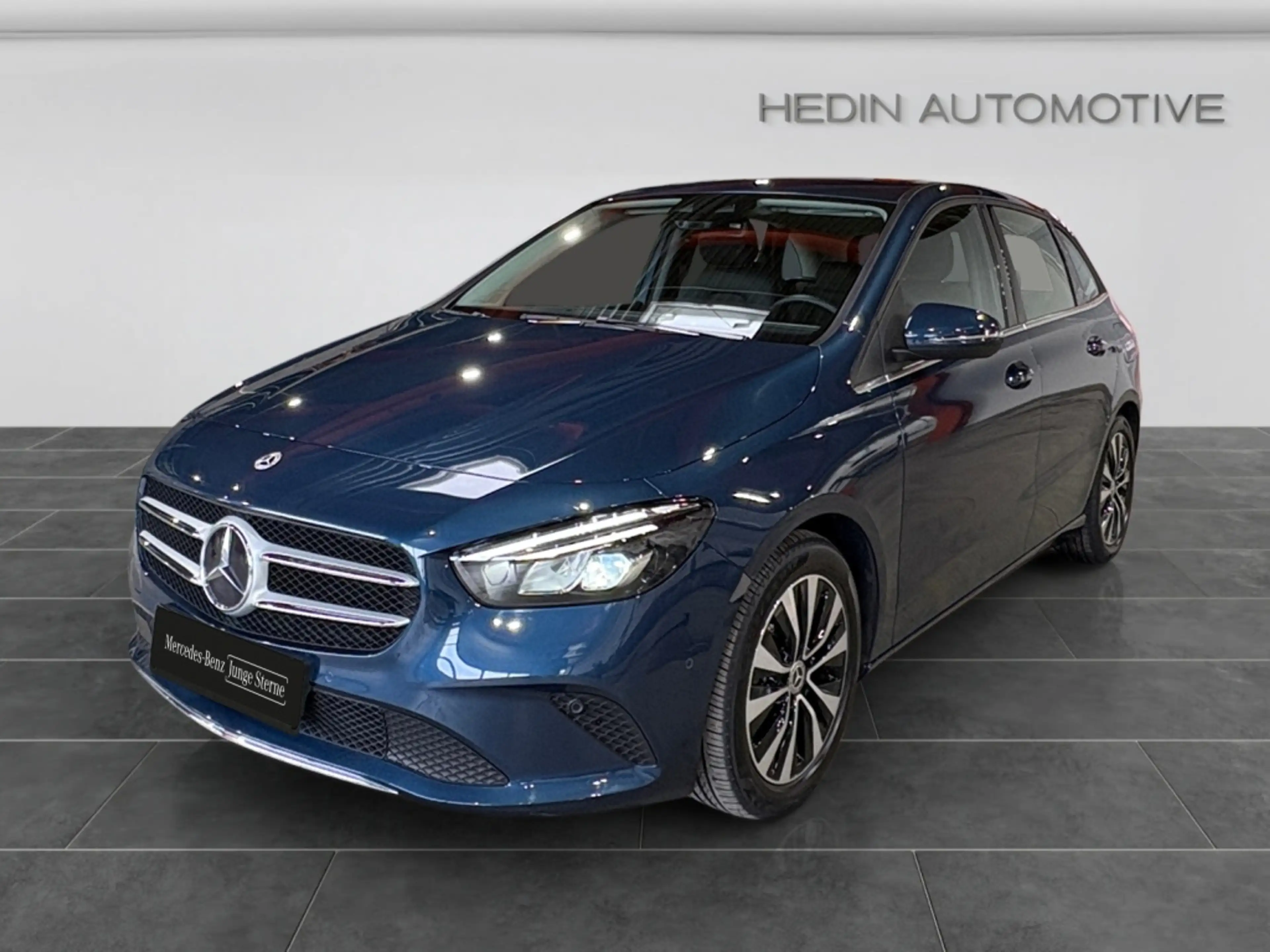 Mercedes-Benz B 220 d STYLE|LED|NAVI-PREM|KAM|CARPLAY|SHZ — photo 2