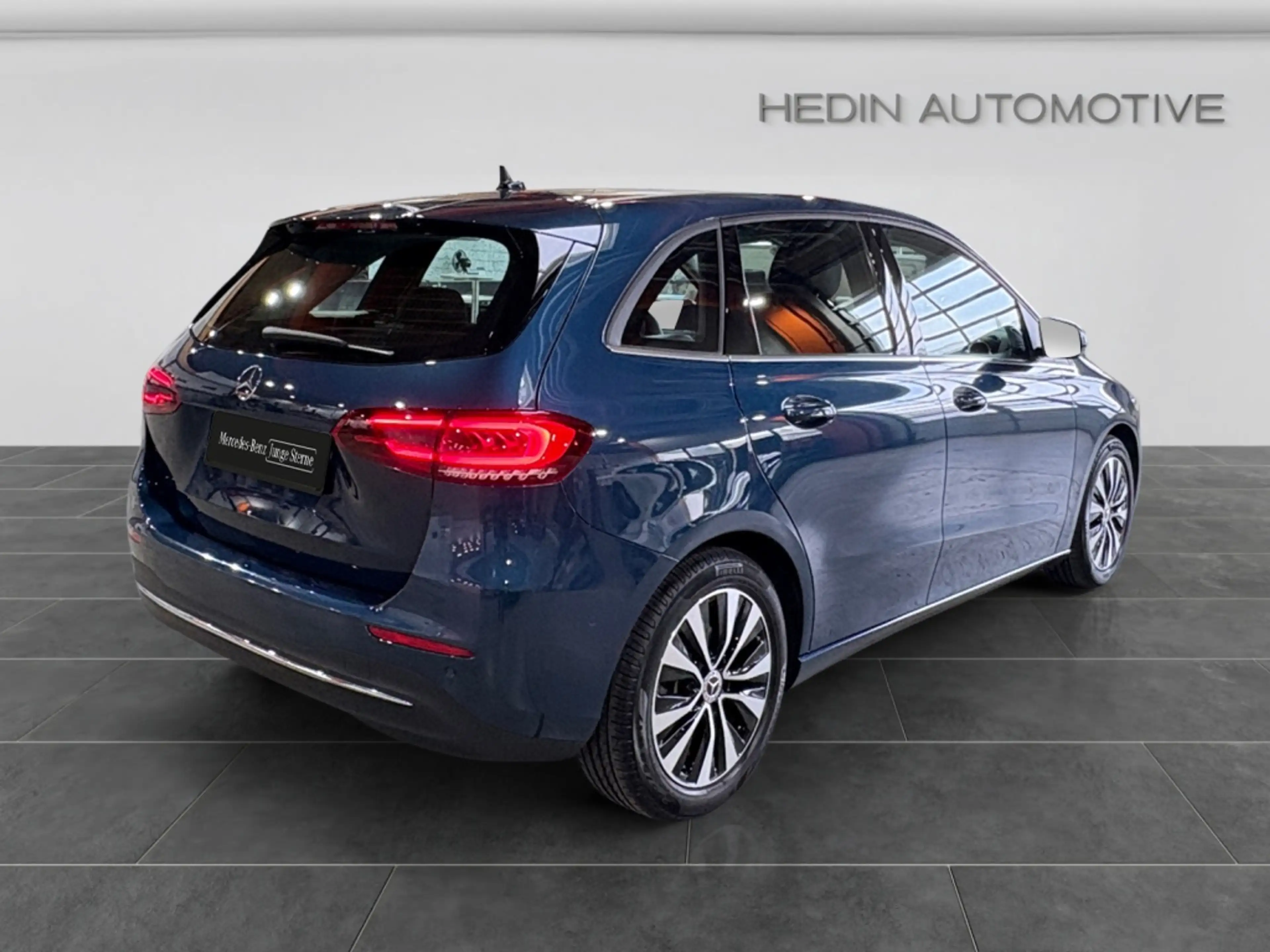 Mercedes-Benz B 220 d STYLE|LED|NAVI-PREM|KAM|CARPLAY|SHZ — photo 6