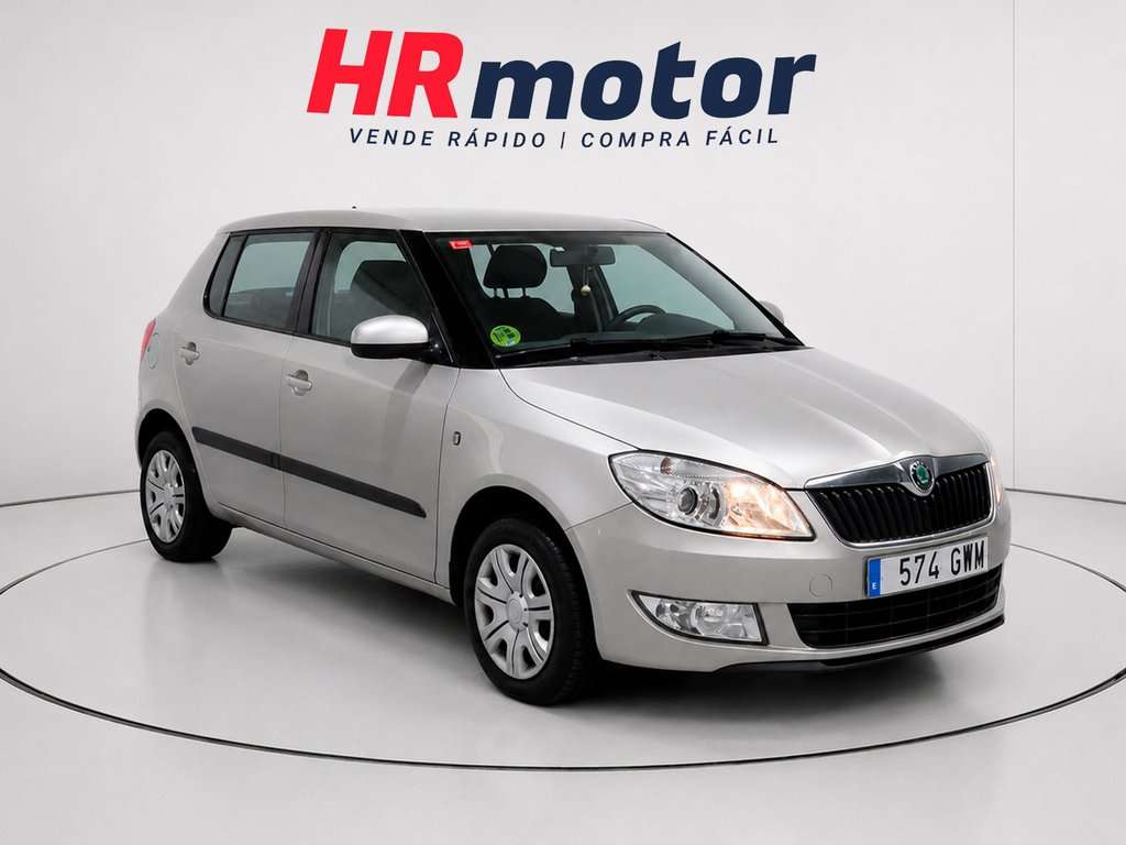 Skoda Fabia 1.6TDI Young 90 - foto 1